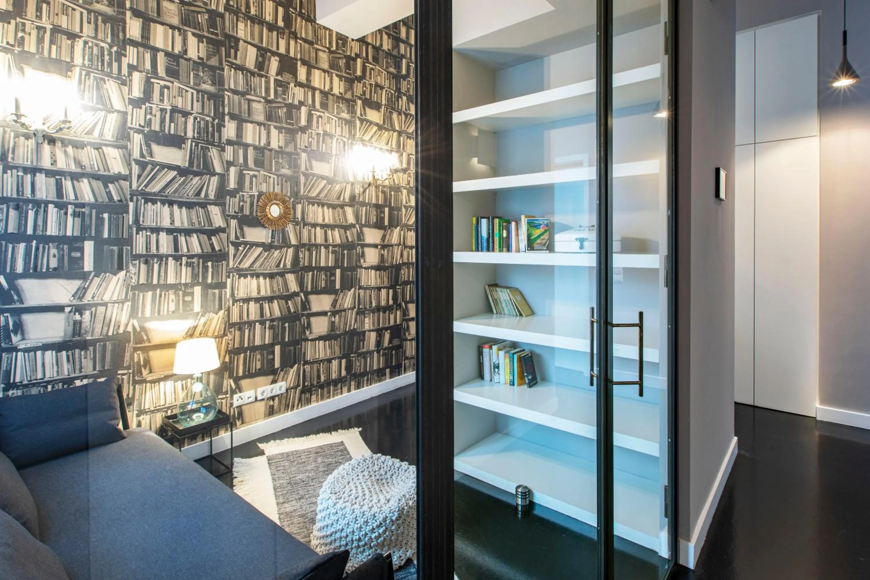 Library in Gorki Apartments