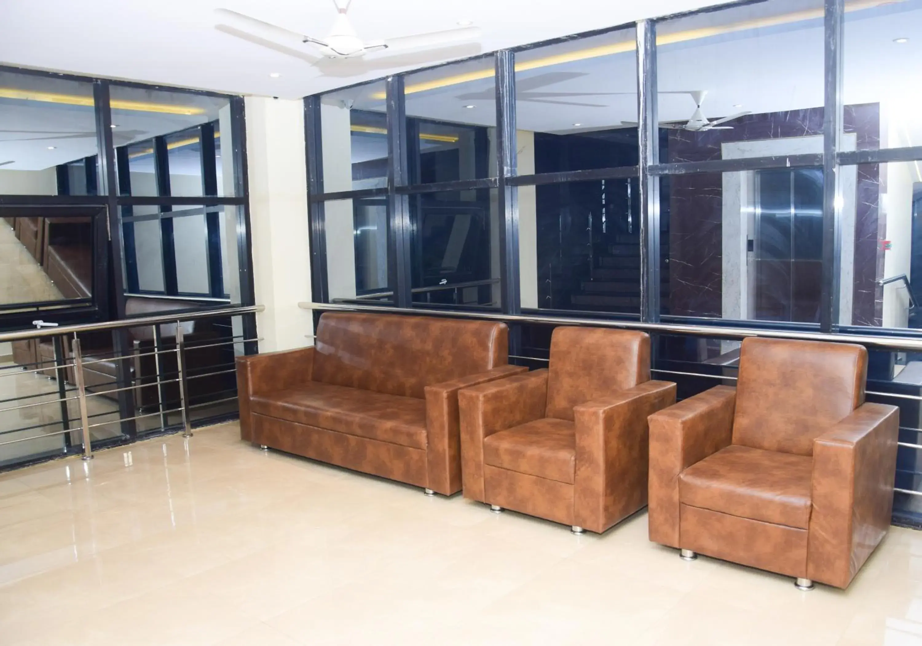 TGS Dine Inn TGS Dine Inn