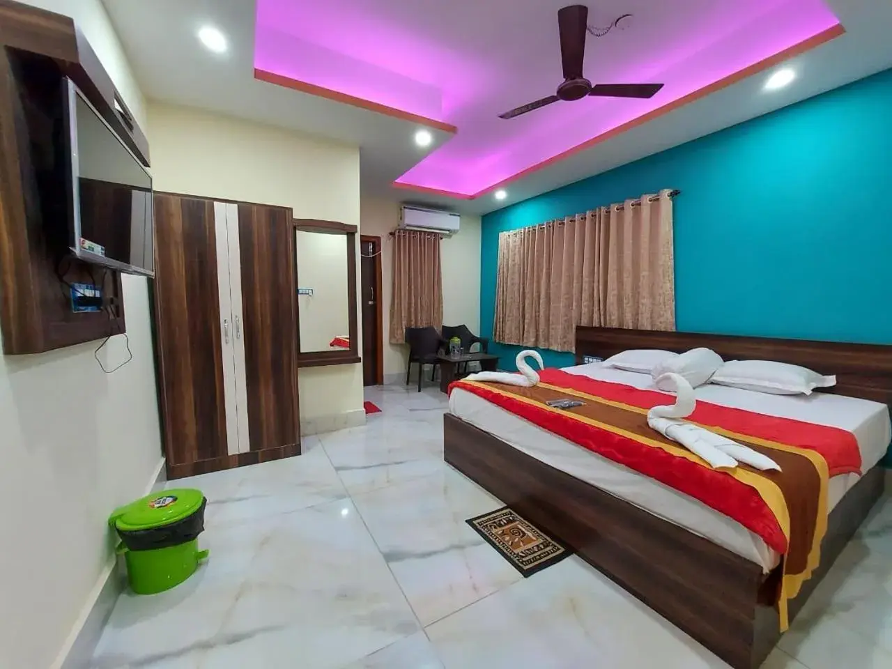Bed in ICONIC Hotel Digha Bed in ICONIC Hotel Digha