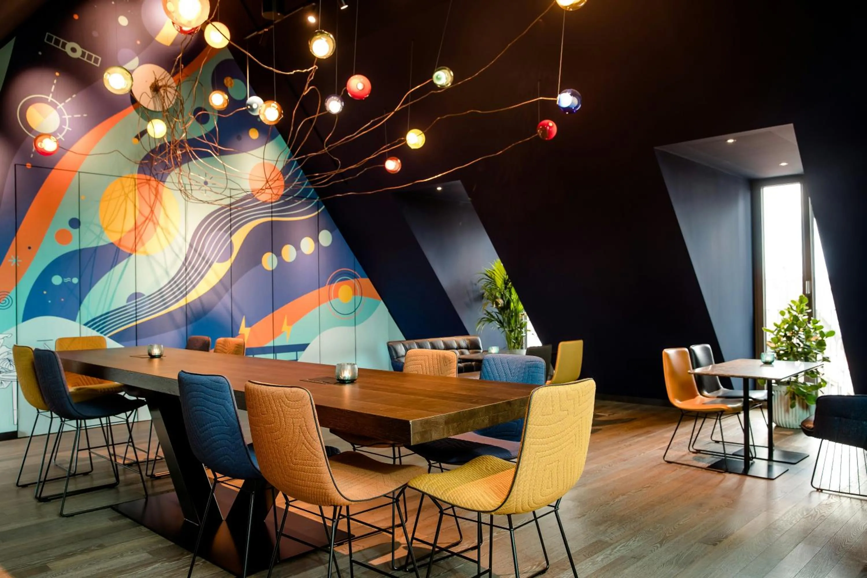 Lounge or bar in Motel One Ulm