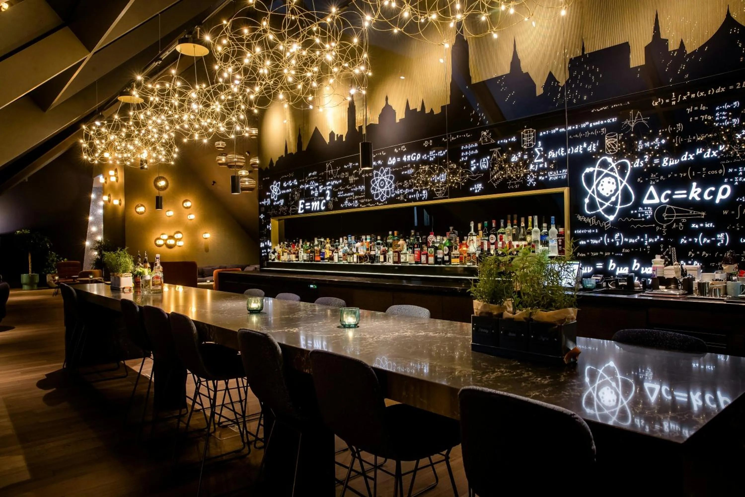 Lounge or bar in Motel One Ulm