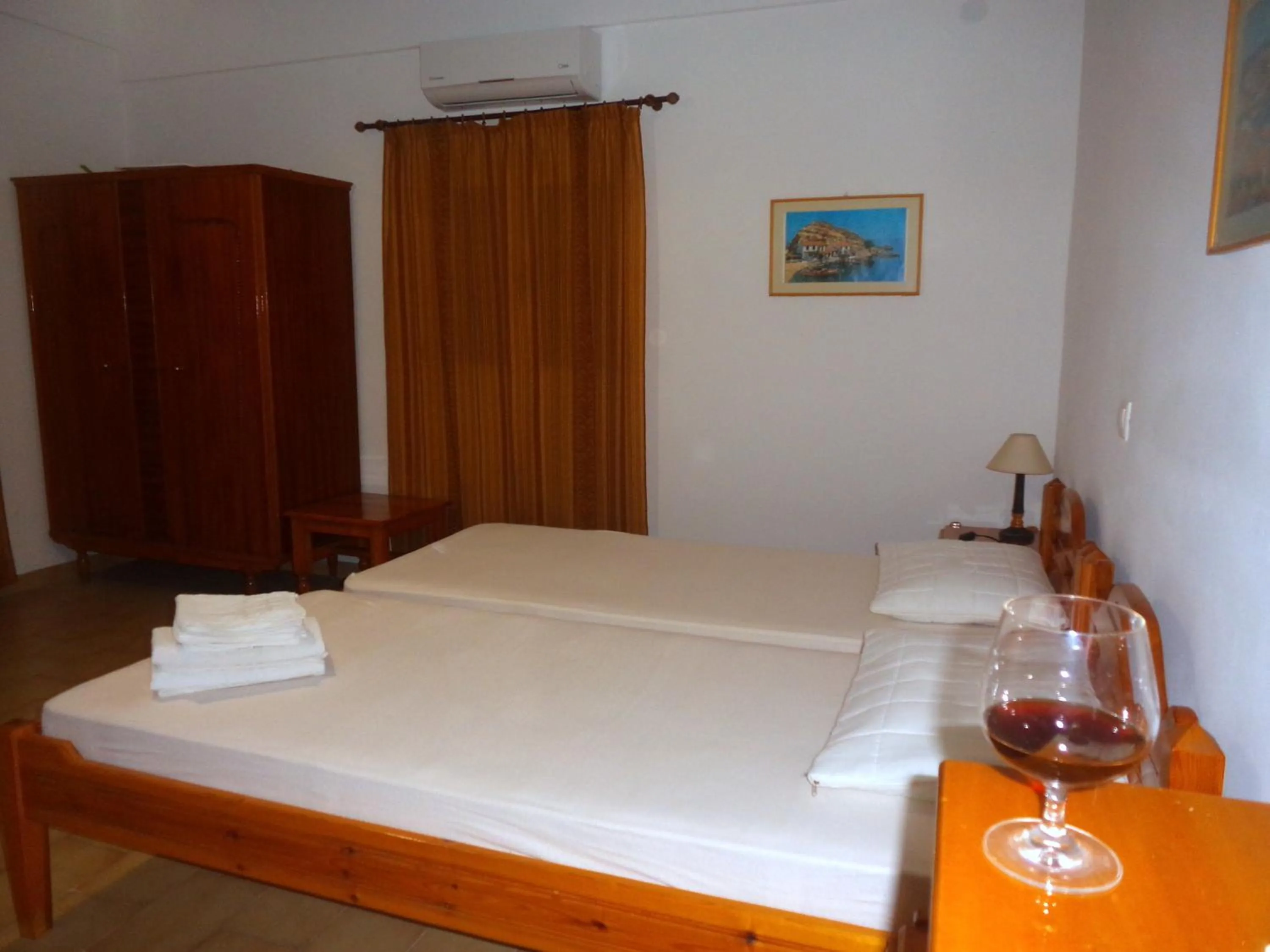 Bed in Veroniki Studios