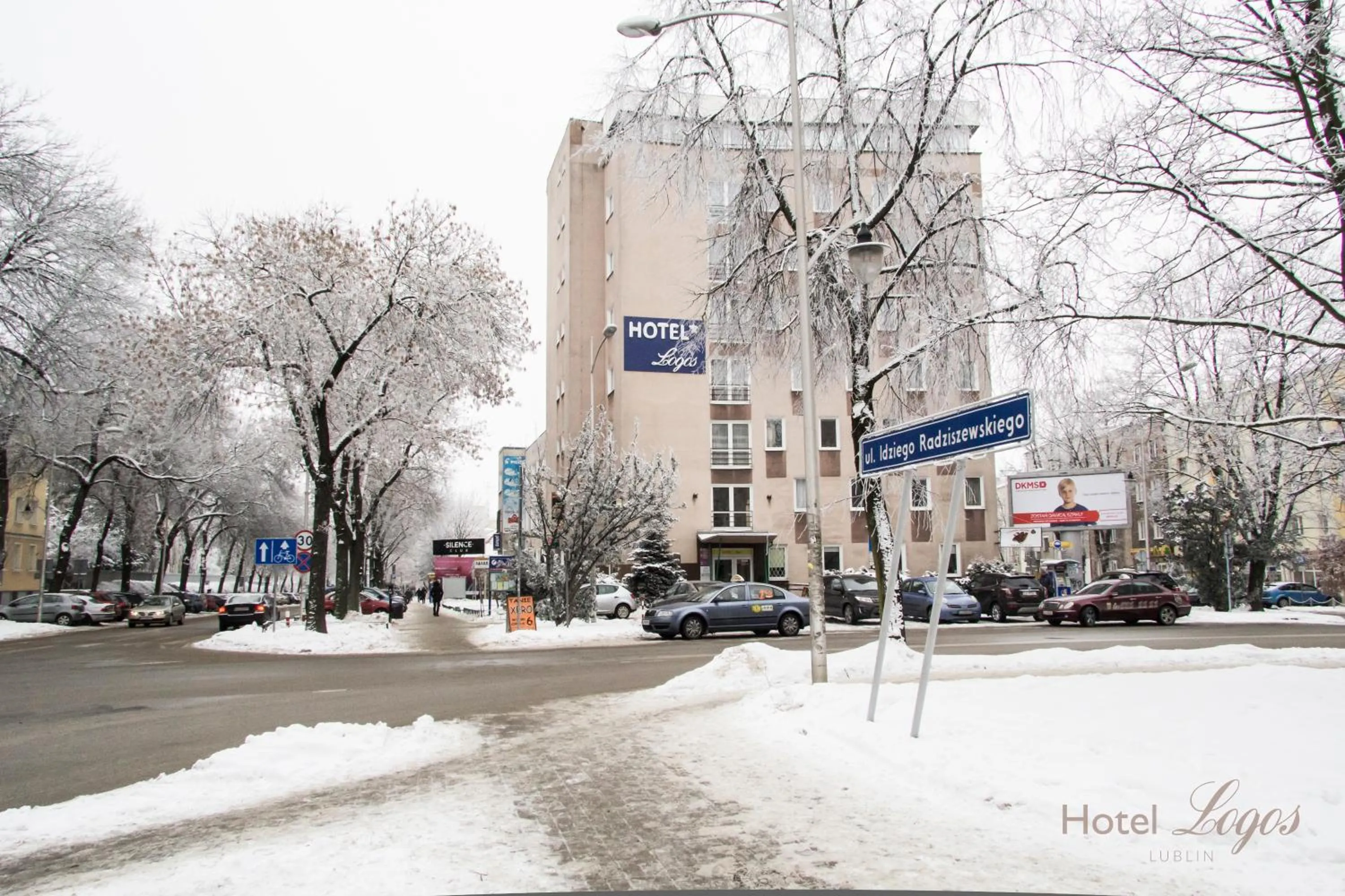 Property building in Hotel Logos