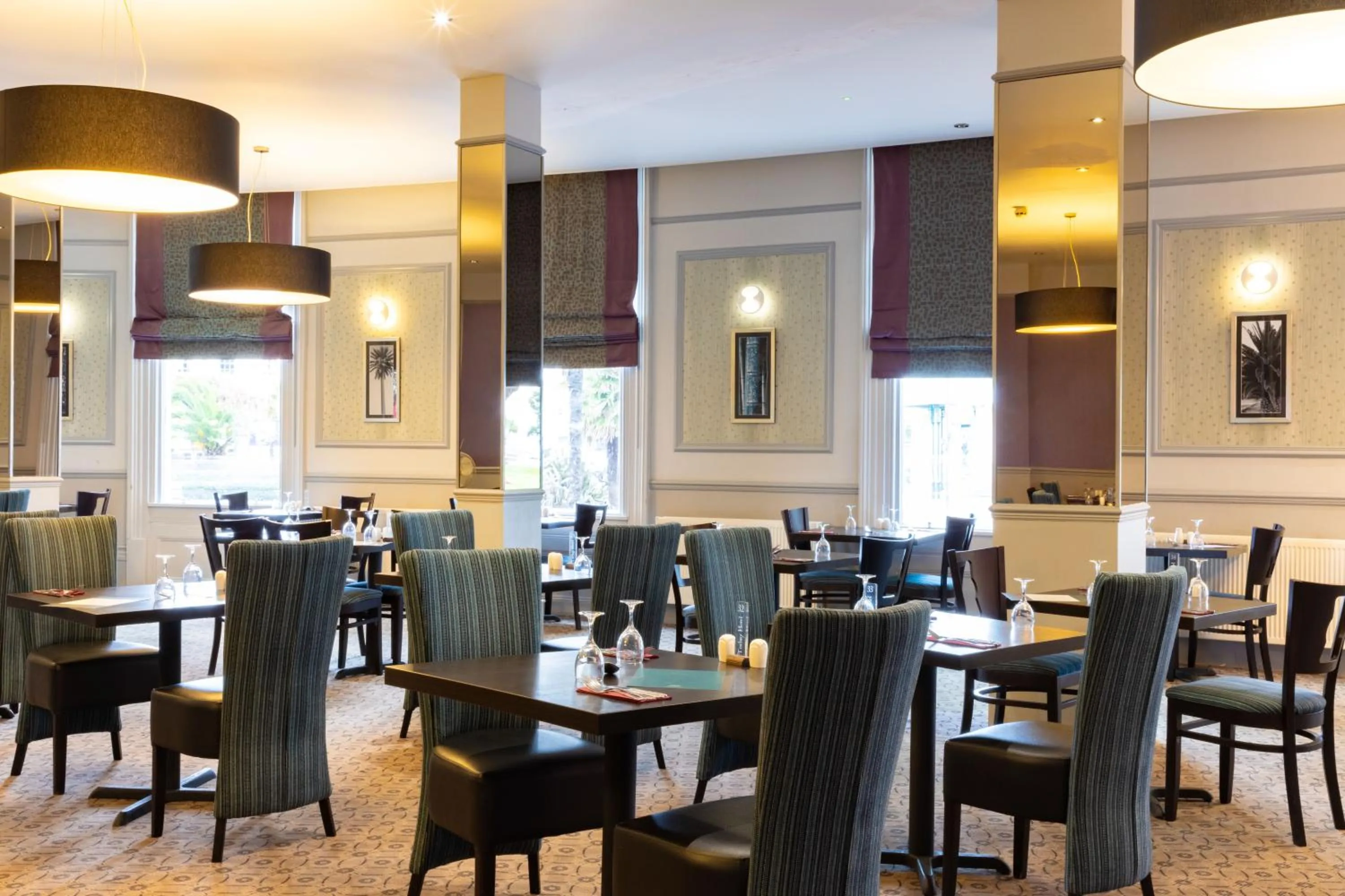 Lounge or bar in The Caledonian Torbay Hotel