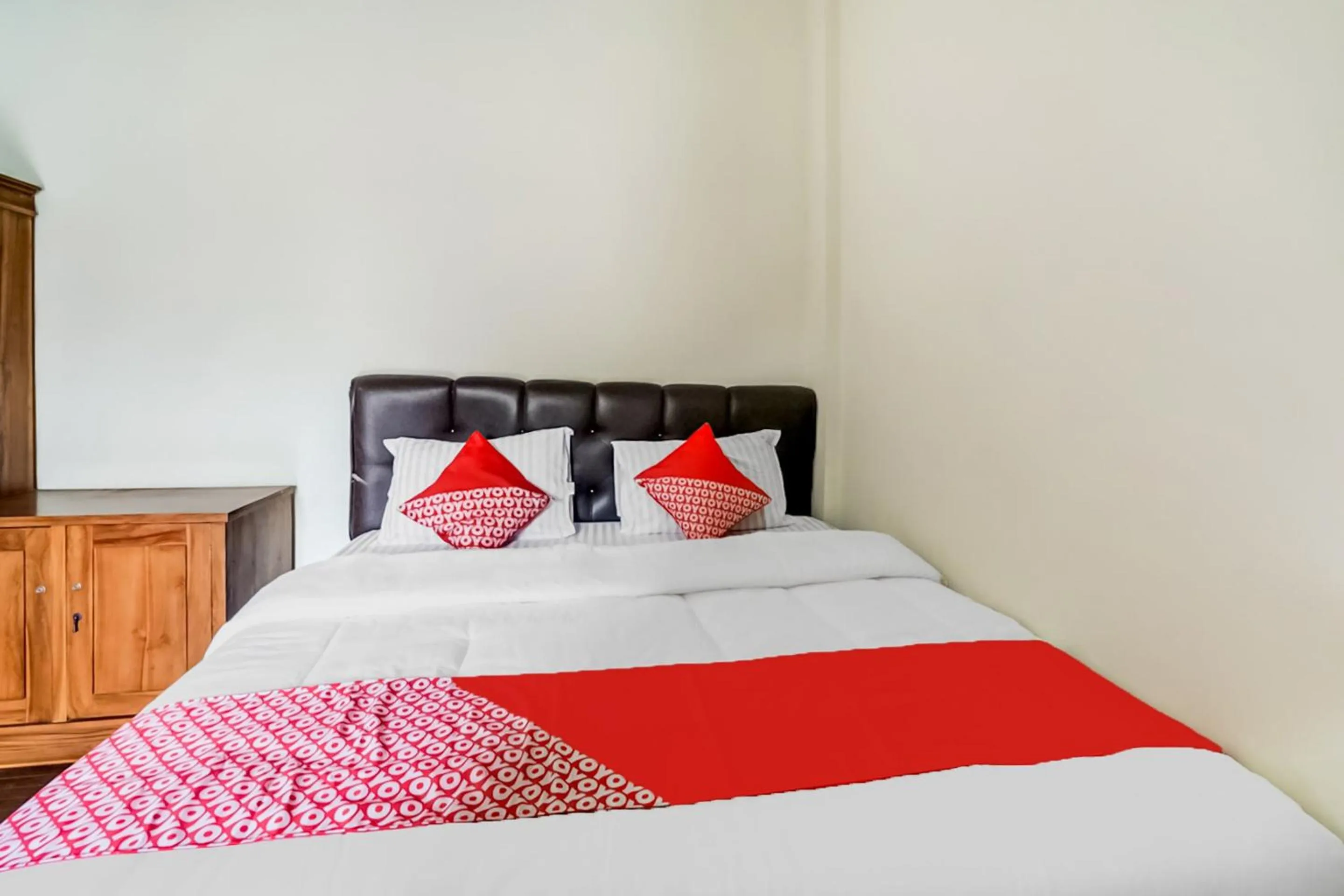 Bedroom in OYO Life 91160 Wisma Srijaya Syariah