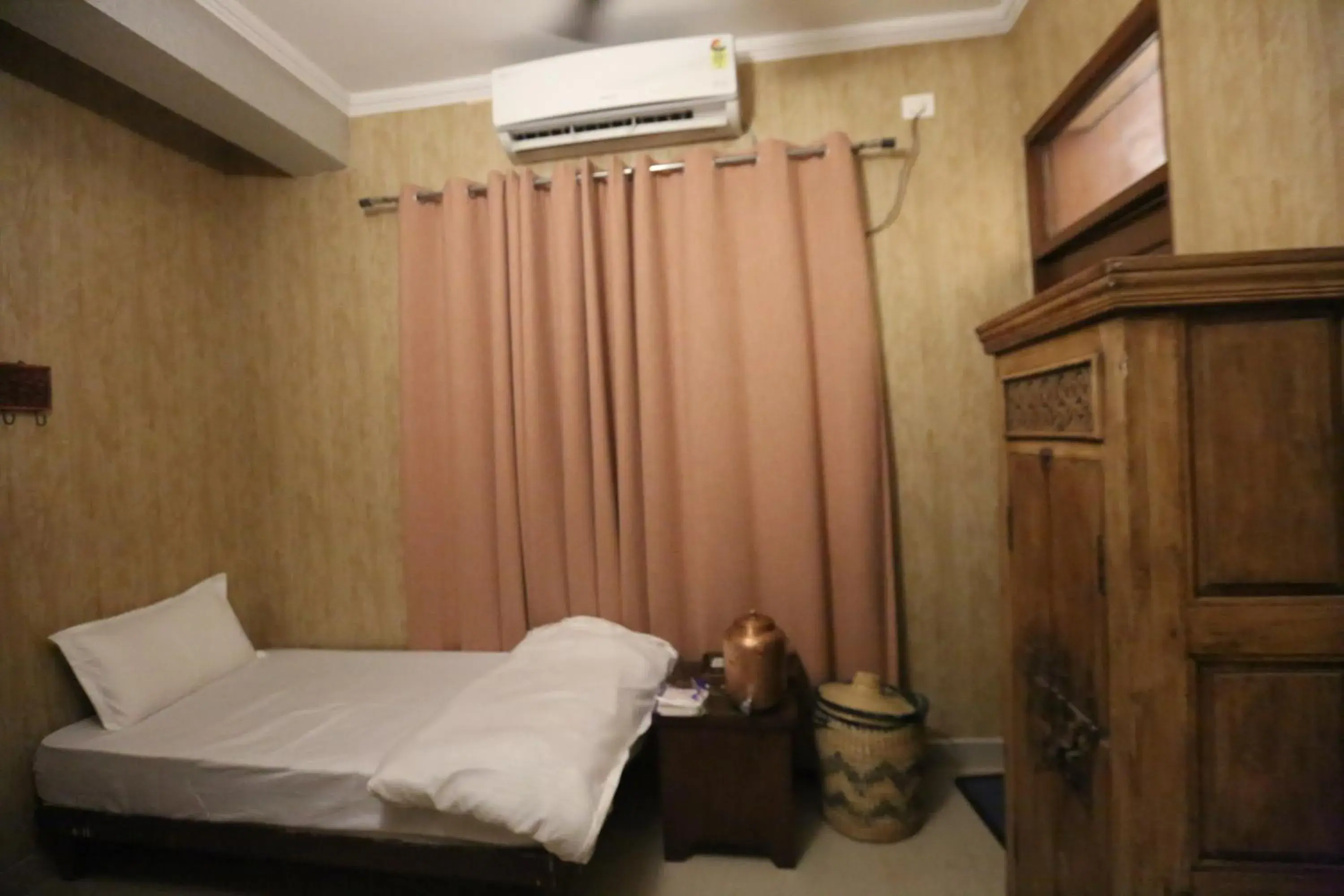 Double Room in Vedic Dham Ganga Double Room in Vedic Dham Ganga