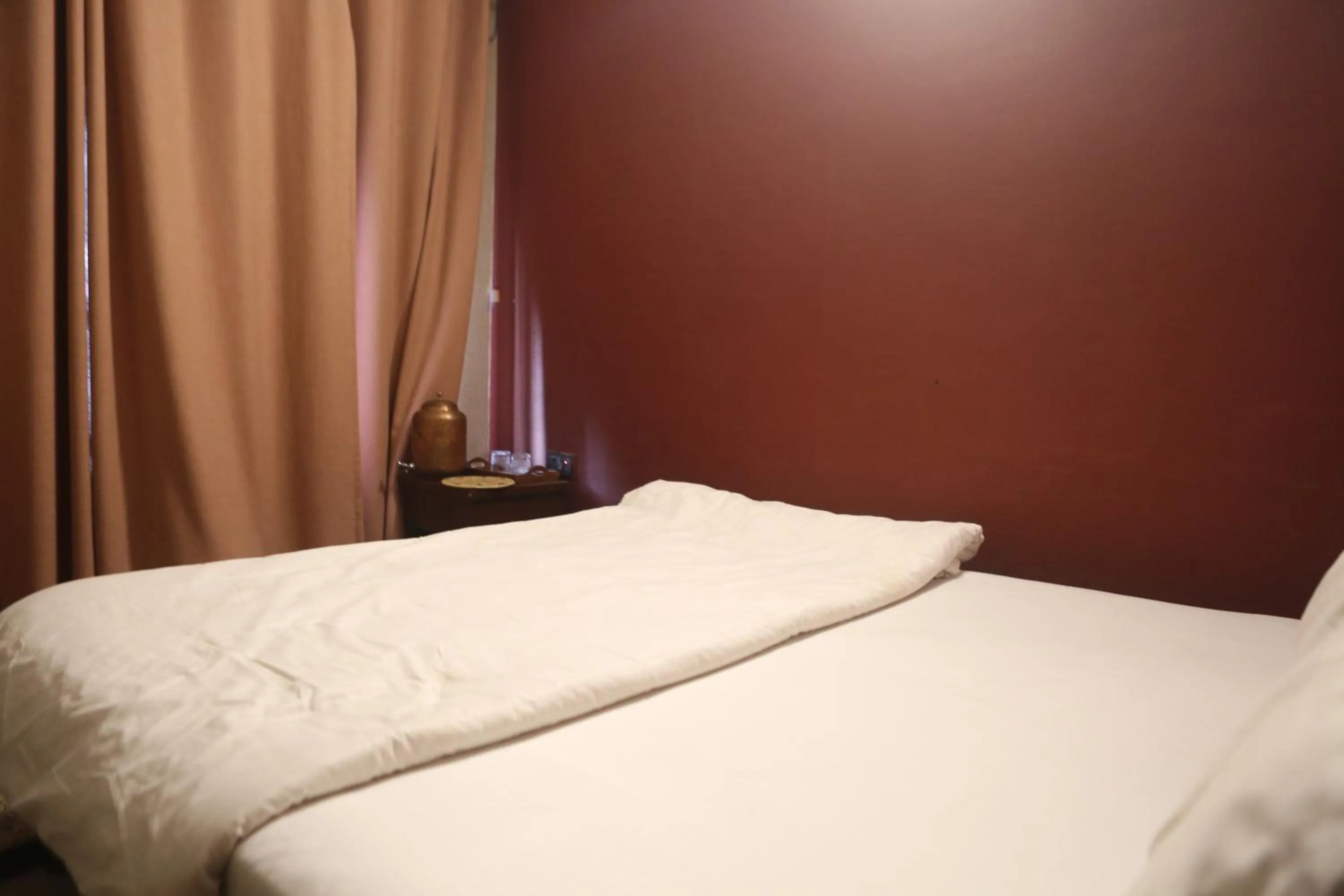 Bed in Vedic Dham Ganga