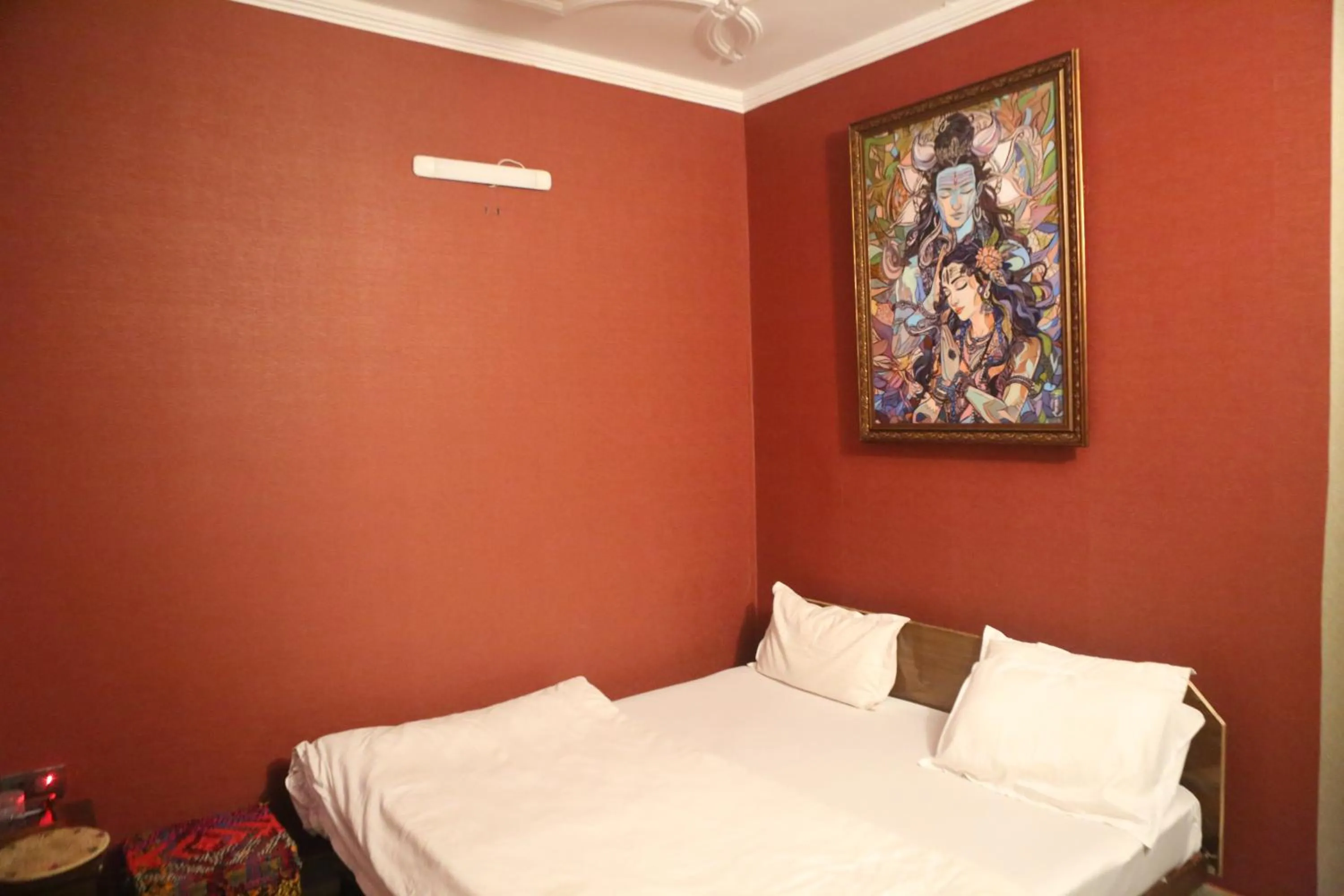 Bed in Vedic Dham Ganga