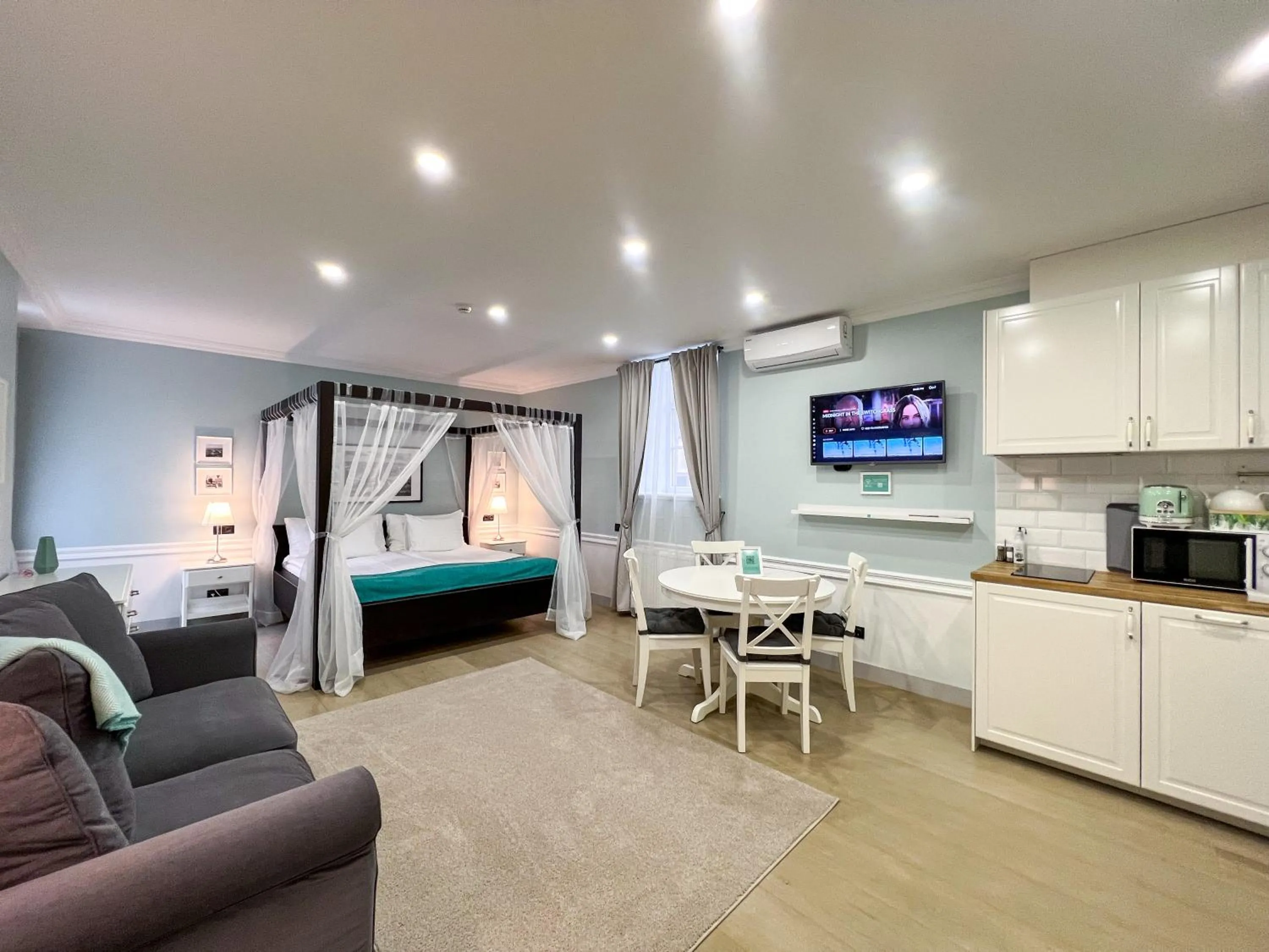 Photo of the whole room, Bed in Revelton Suites Riga