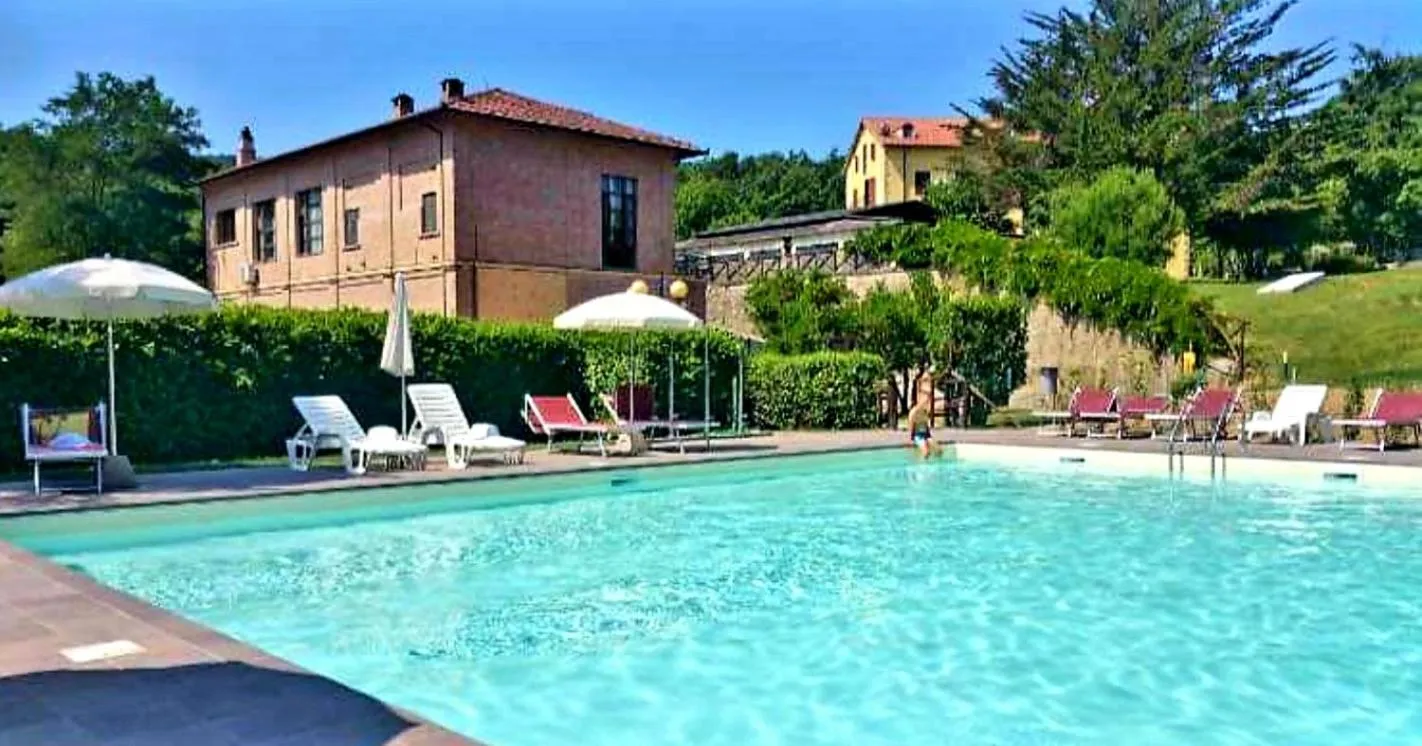 Swimming pool in Hotel Residence Sant'Uberto