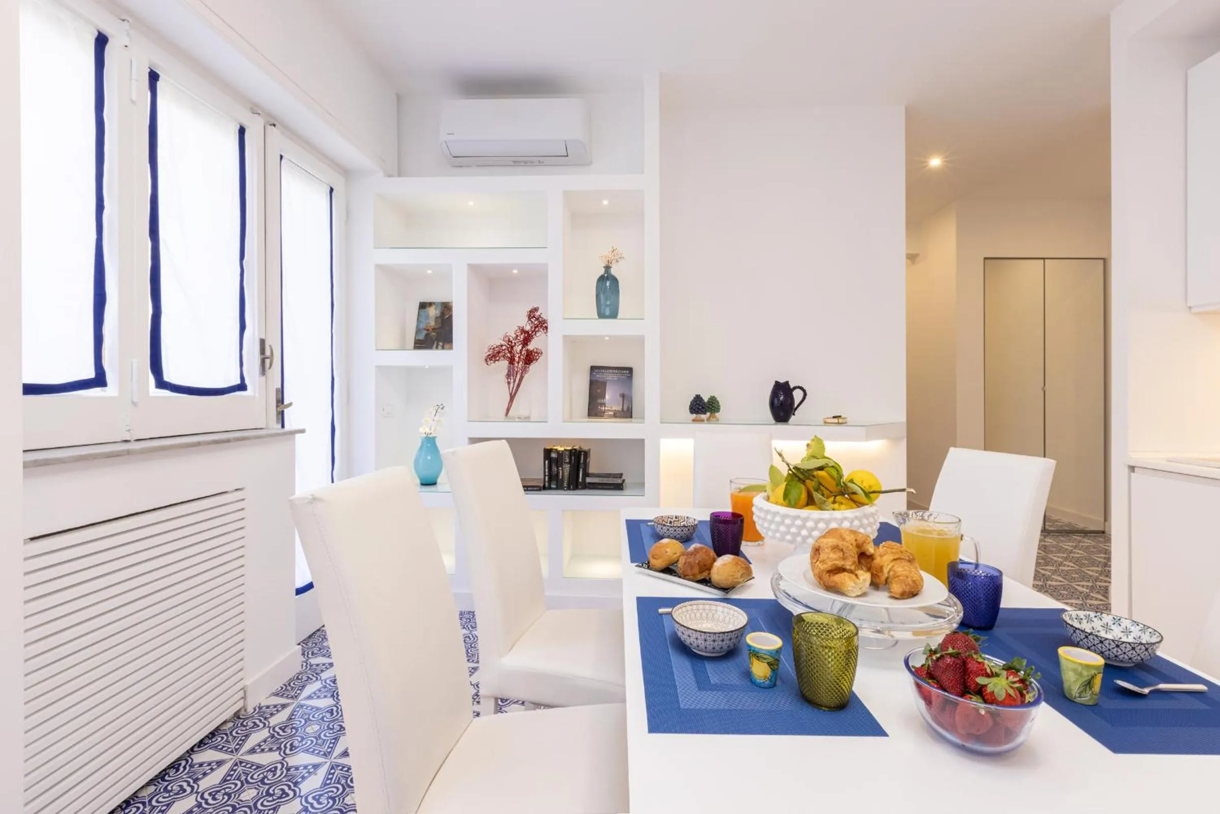 Dining area in Blue Splendor Sorrento Apartment