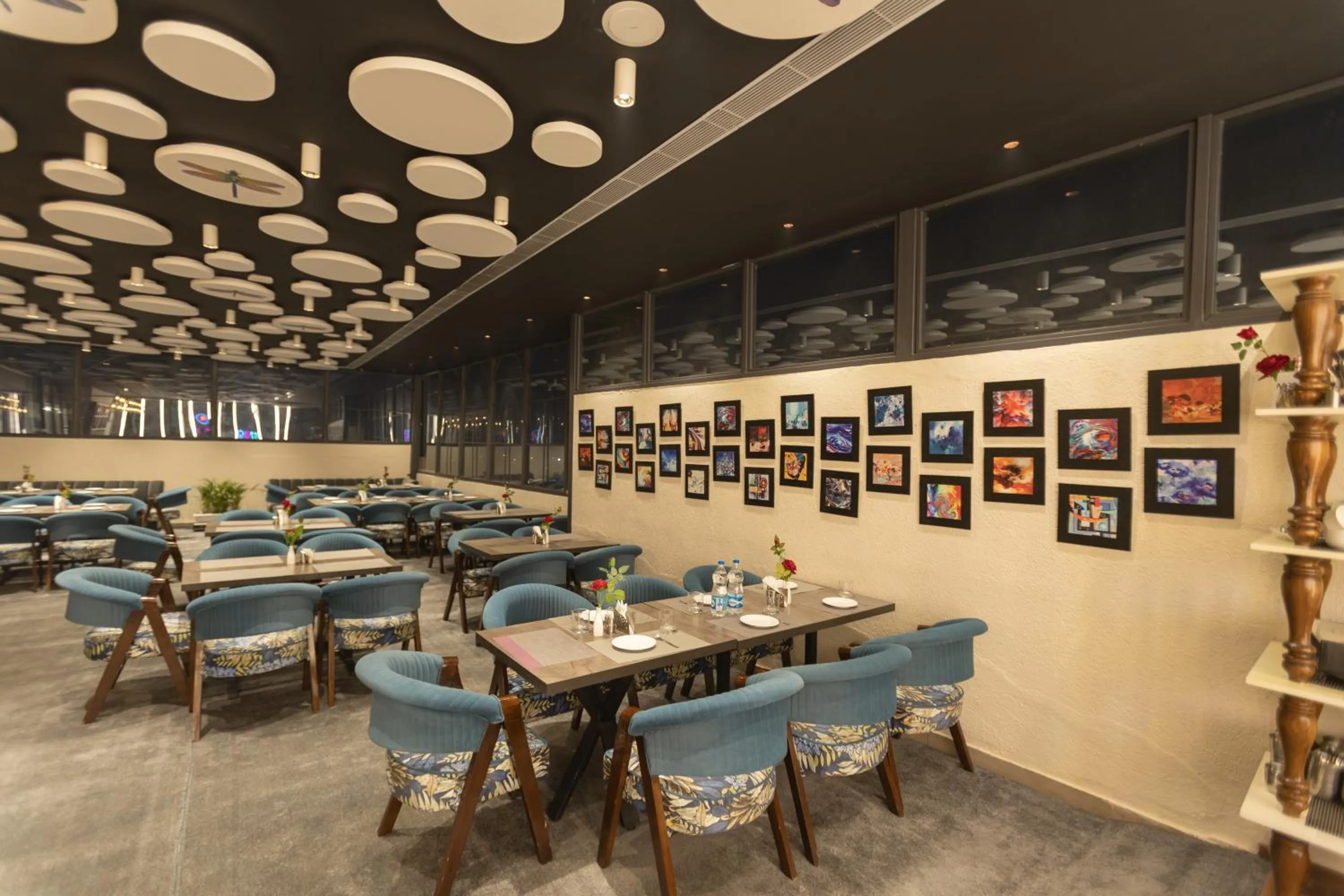 Restaurant/places to eat in Country Inn Hall of Heritage Amritsar