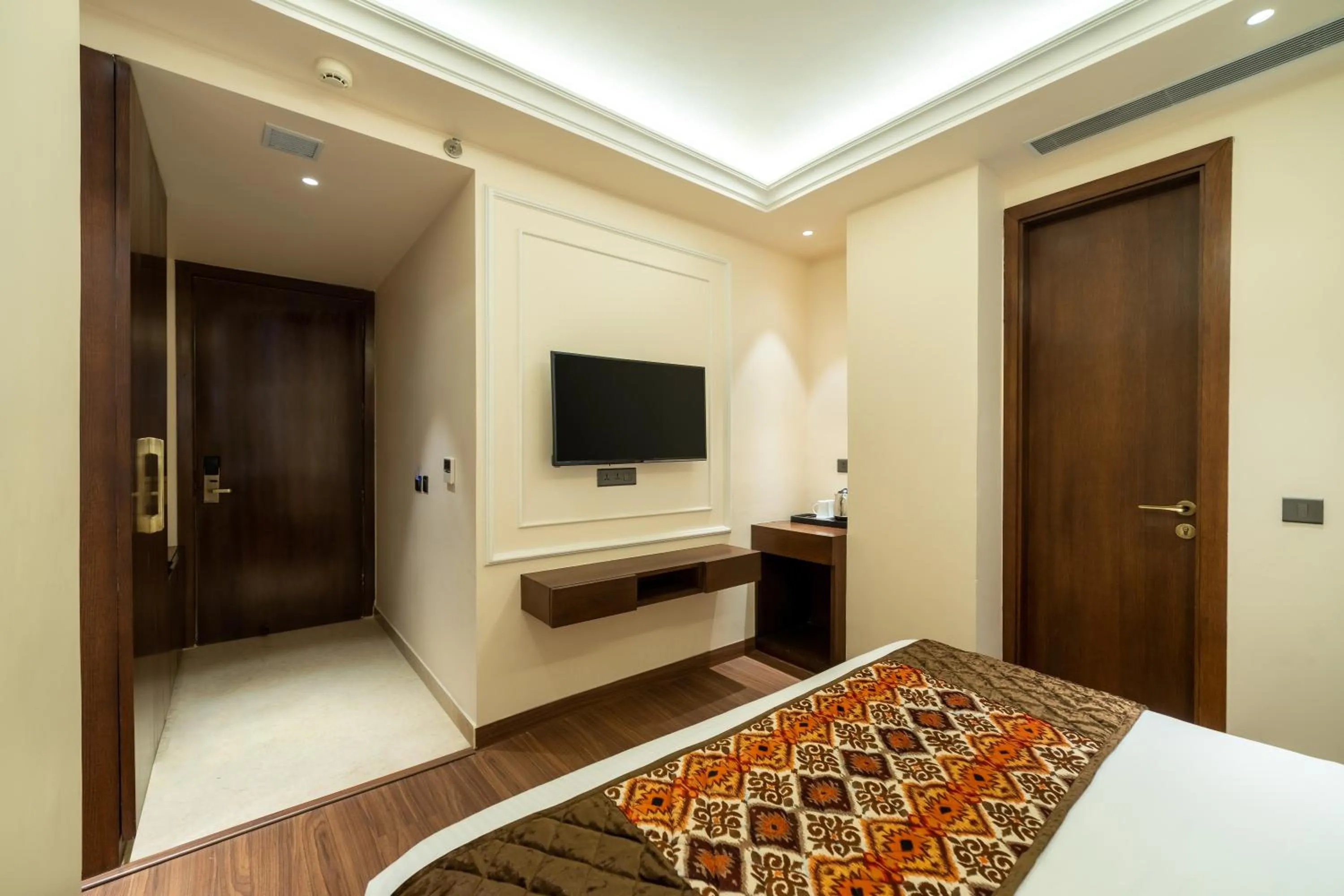 Coffee/tea facilities, Bed in Country Inn Hall of Heritage Amritsar