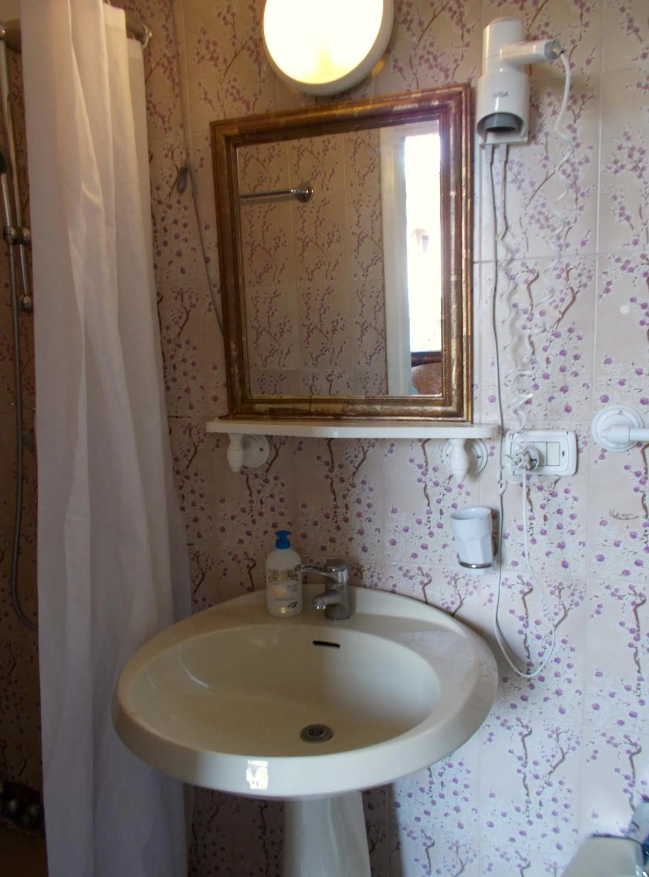 Bathroom in Hotel d'Azeglio Firenze