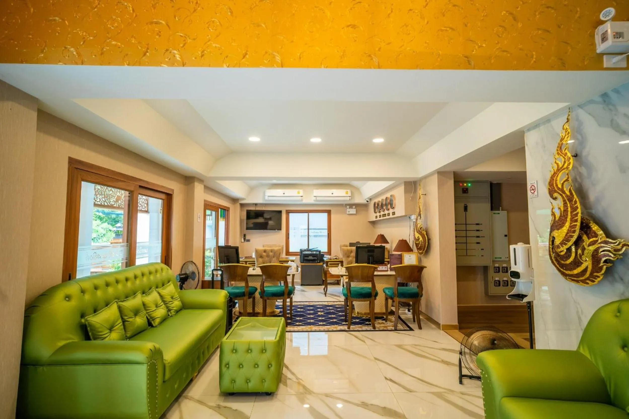 Lobby or reception in Siri Nakornpink Chiang Mai Hotel SHA Plus