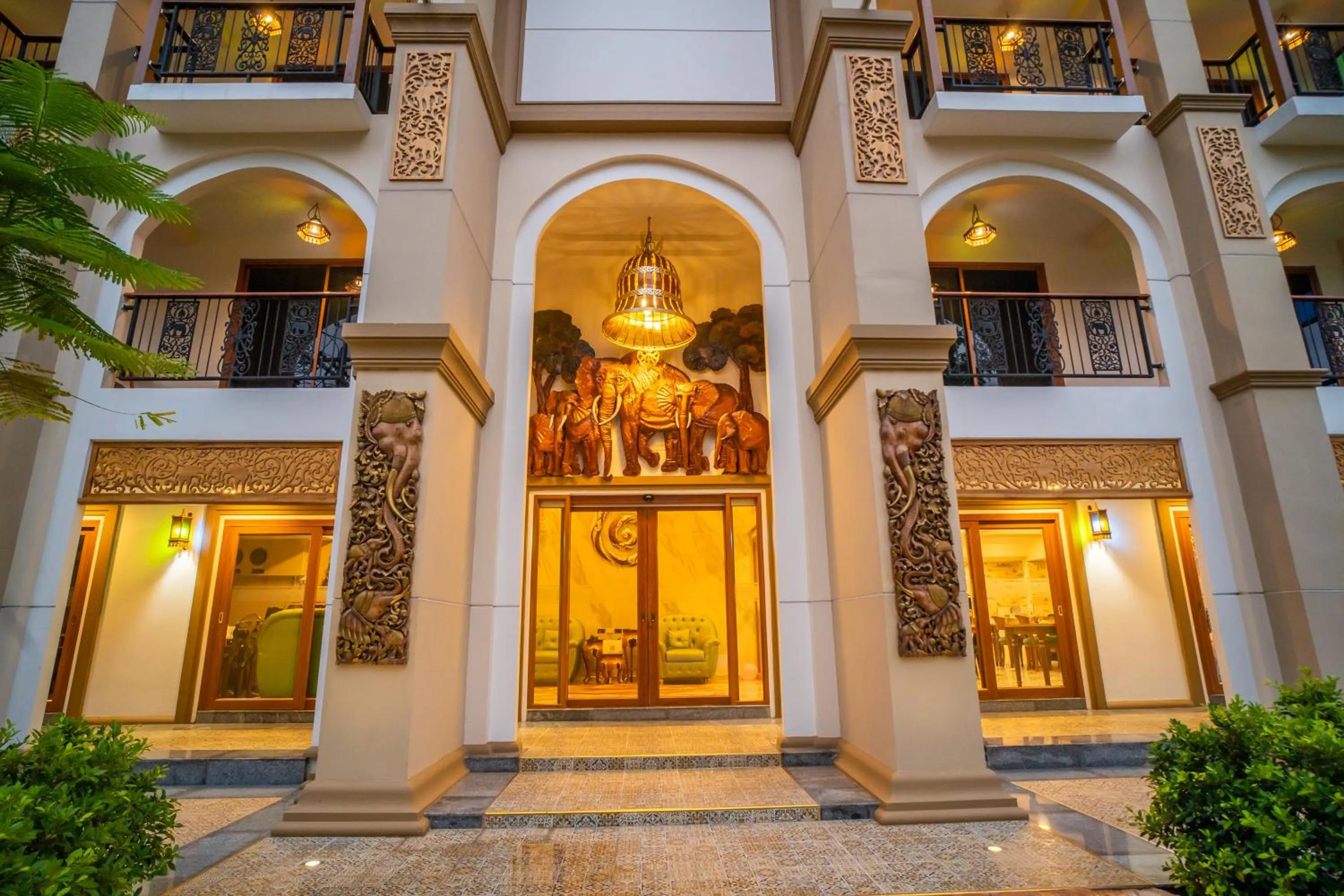 Facade/entrance in Siri Nakornpink Chiang Mai Hotel SHA Plus