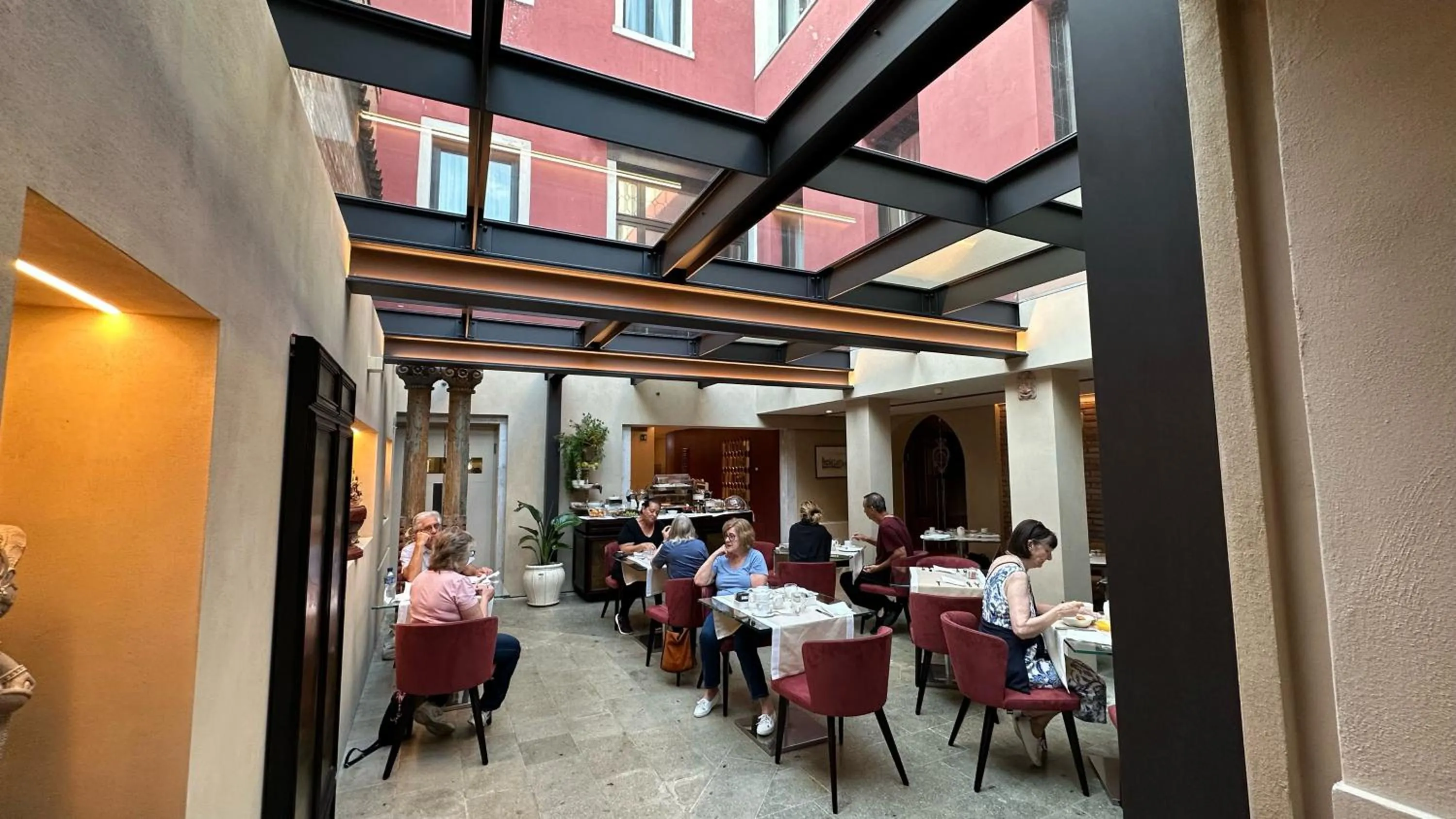 Lounge or bar in Ca' Nigra Lagoon Resort