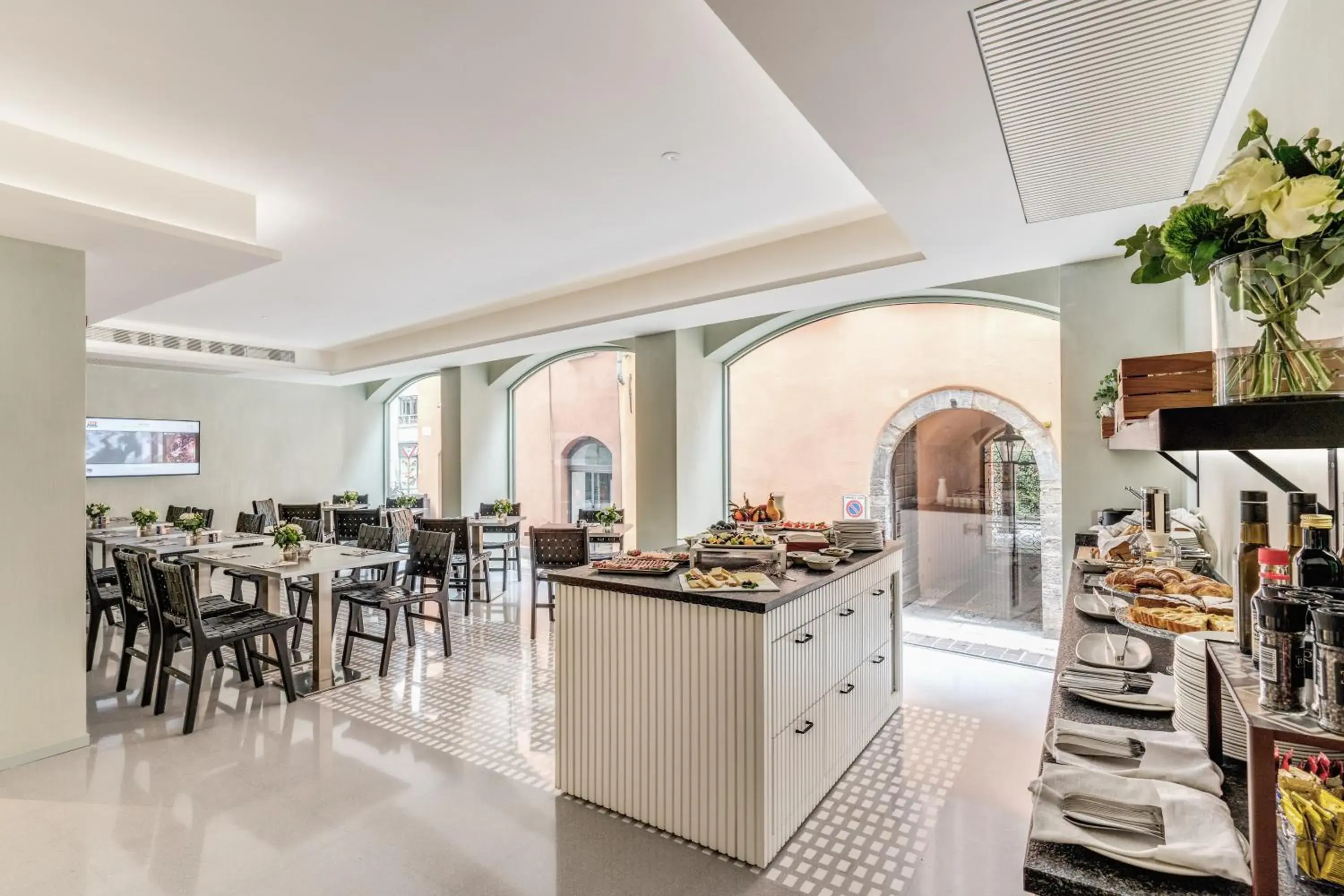 Breakfast in Plinius Lifestyle Hotel Lake Como Breakfast in Plinius Lifestyle Hotel Lake Como