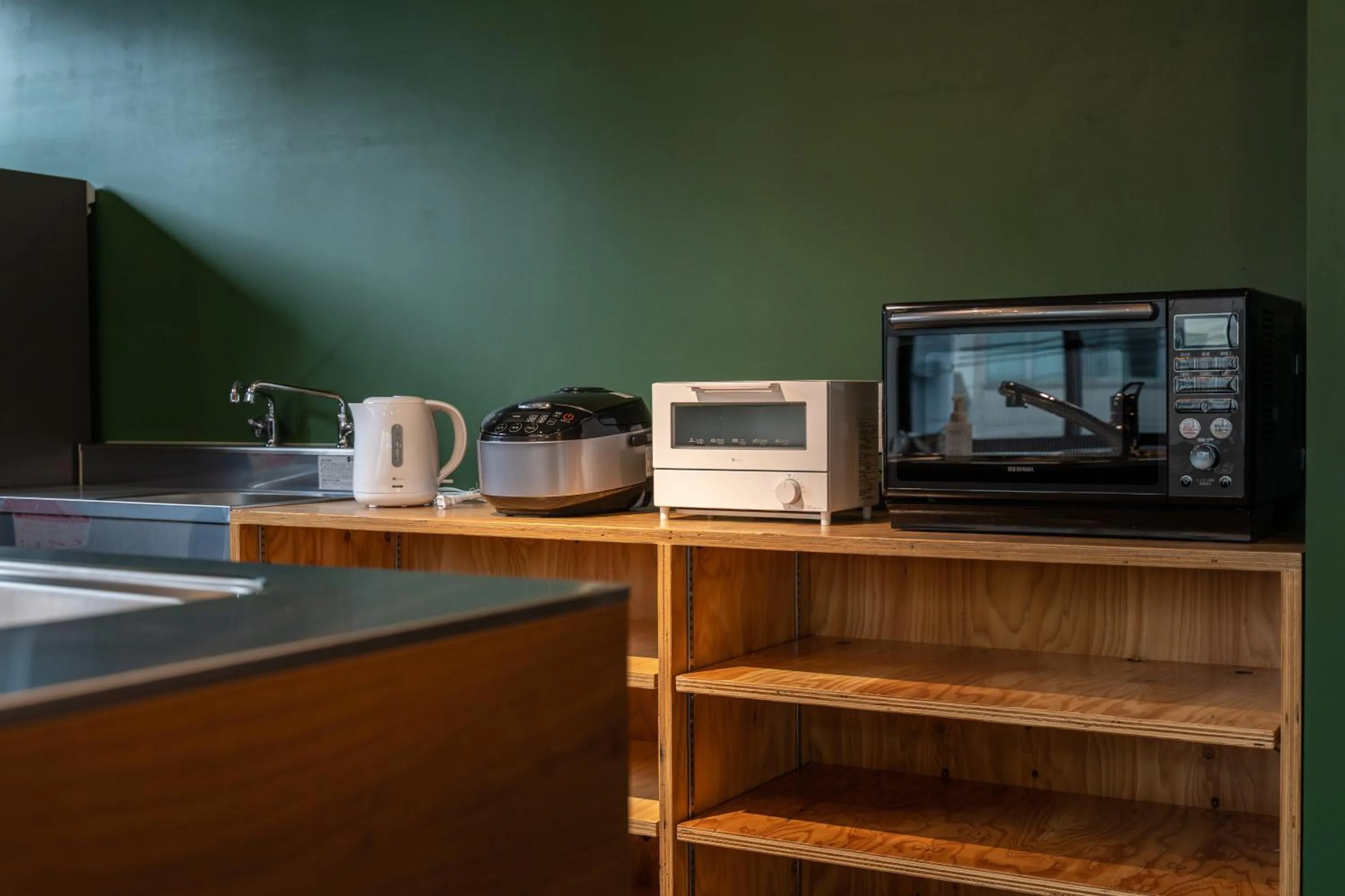 Communal lounge/ TV room in WISE OWL HOSTELS SAPPORO