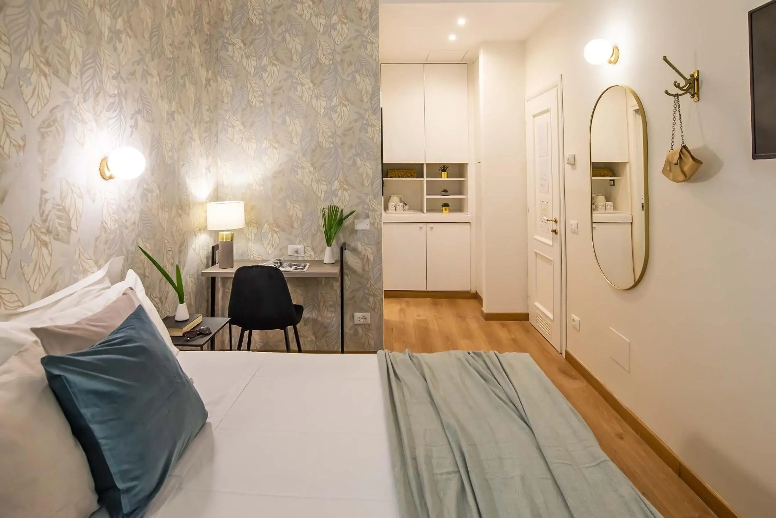 Photo of the whole room, Bed in 94Rooms Vatican Guest House- Scipioni Photo of the whole room, Bed in 94Rooms Vatican Guest House- Scipioni