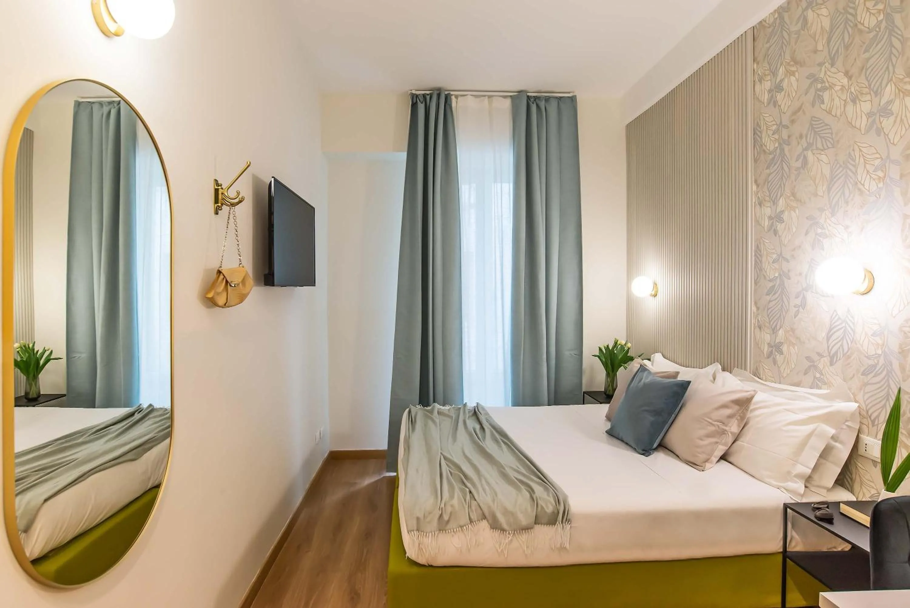 Bed in 94Rooms Vatican Guest House- Scipioni