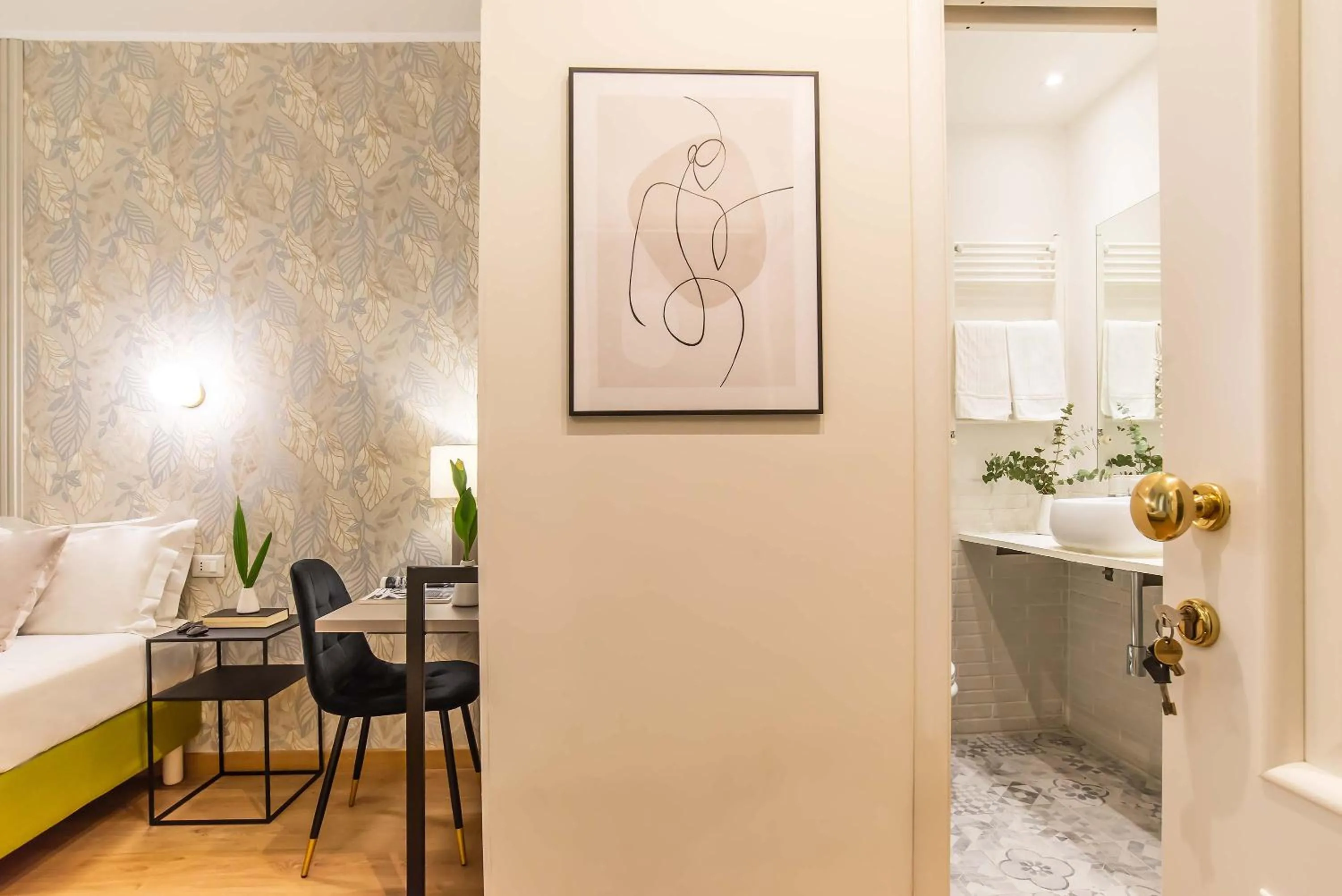 Photo of the whole room, Bed in 94Rooms Vatican Guest House- Scipioni