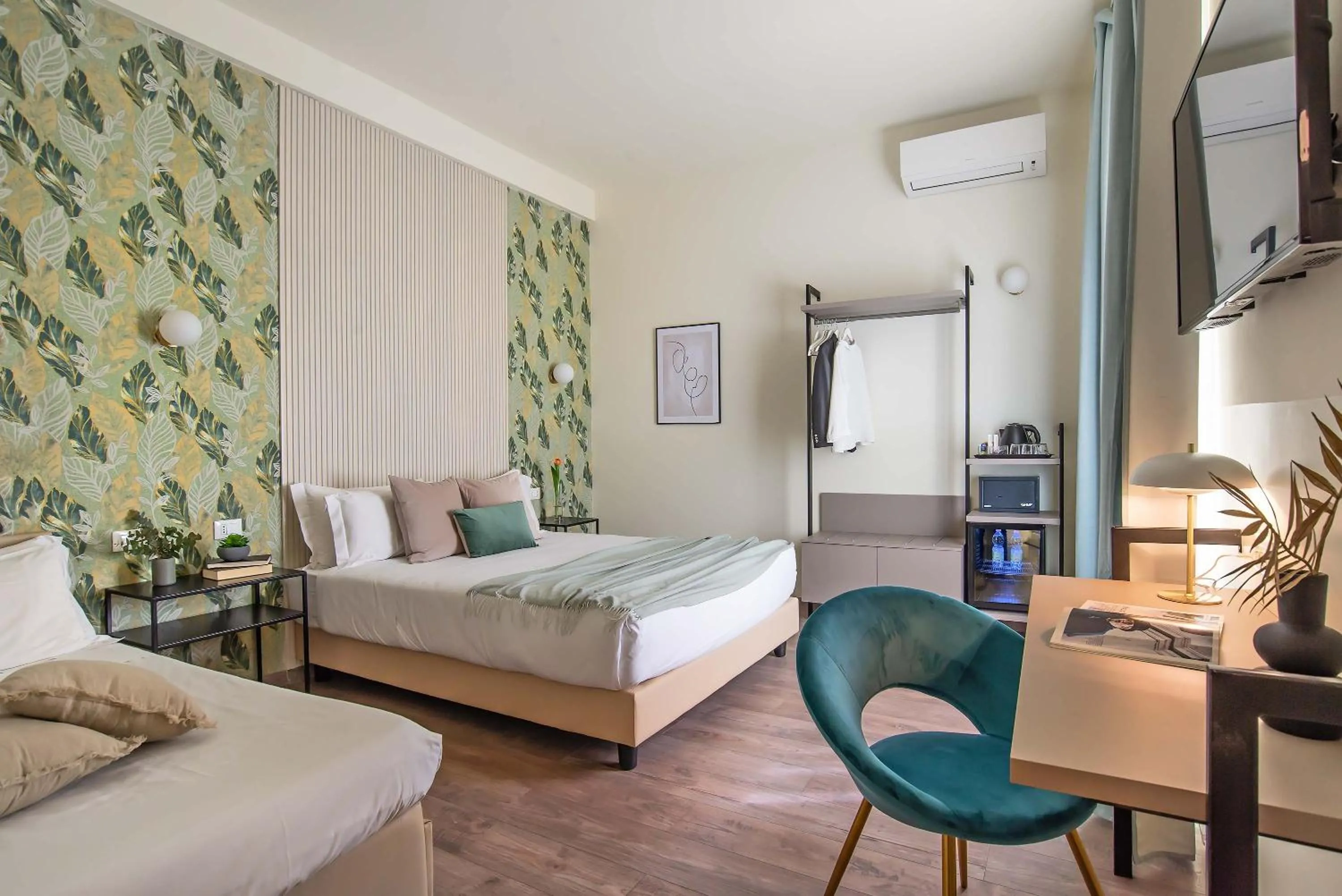 Photo of the whole room, Bed in 94Rooms Vatican Guest House- Scipioni