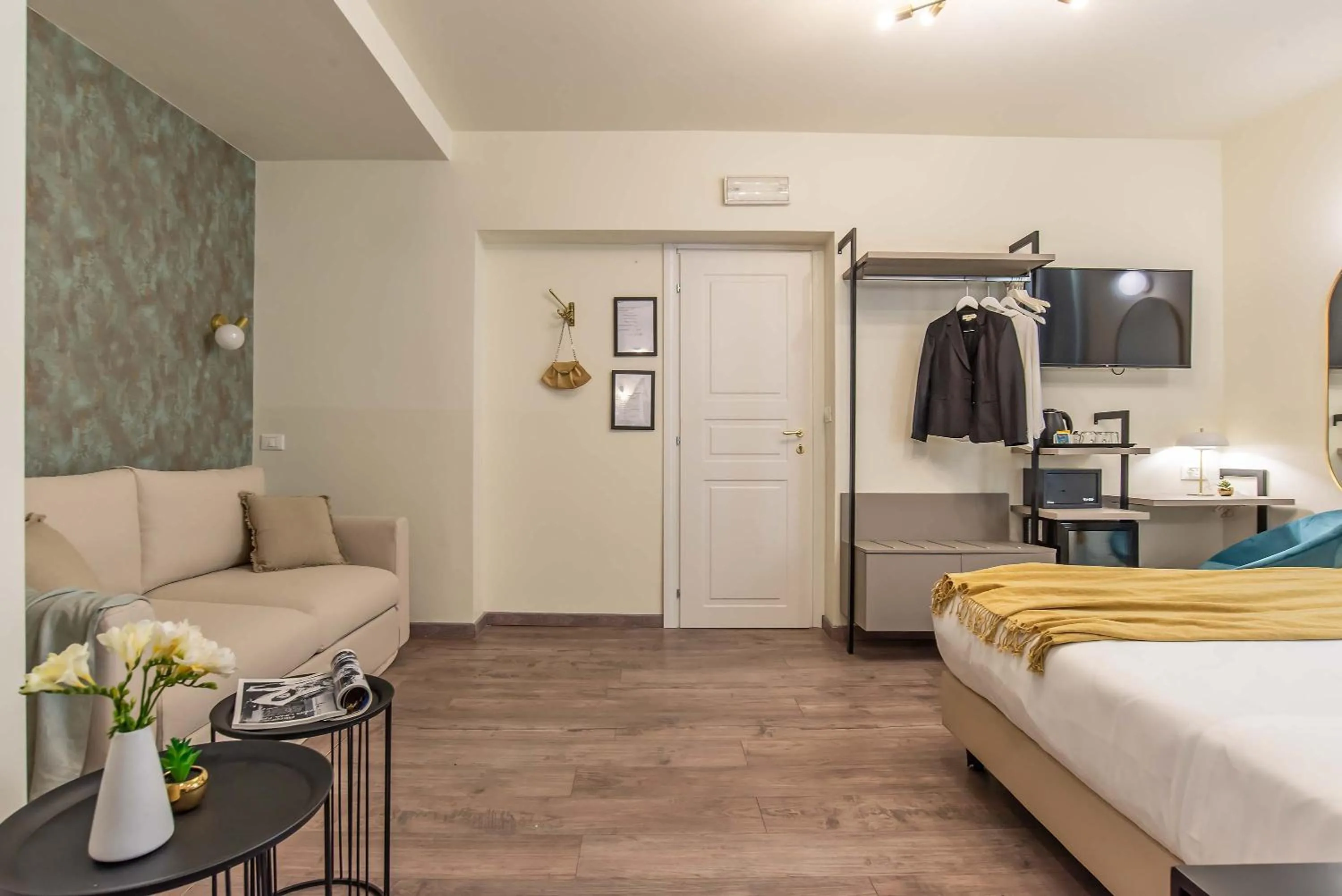 Photo of the whole room, Bed in 94Rooms Vatican Guest House- Scipioni