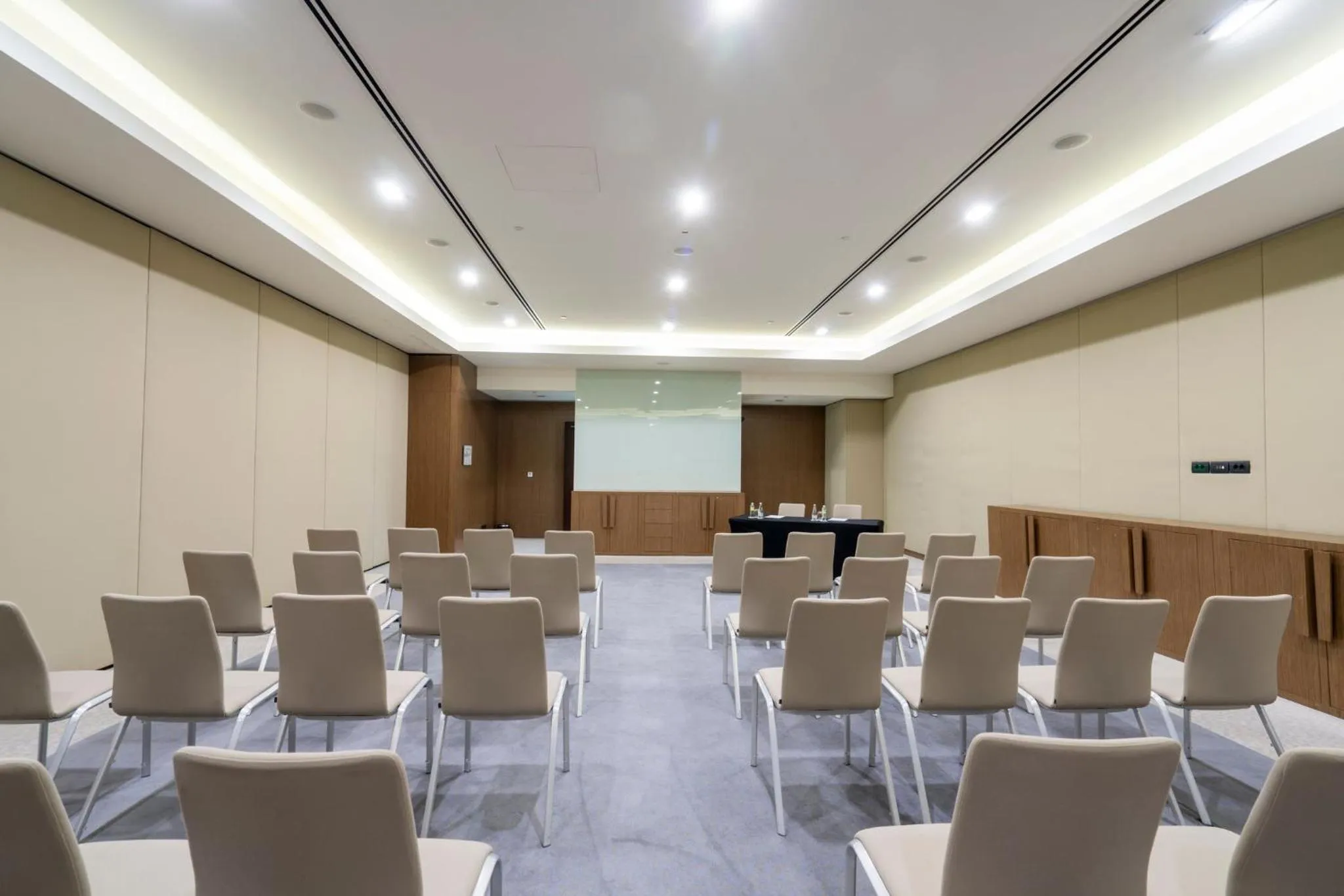Meeting/conference room in Crowne Plaza Belgrade by IHG