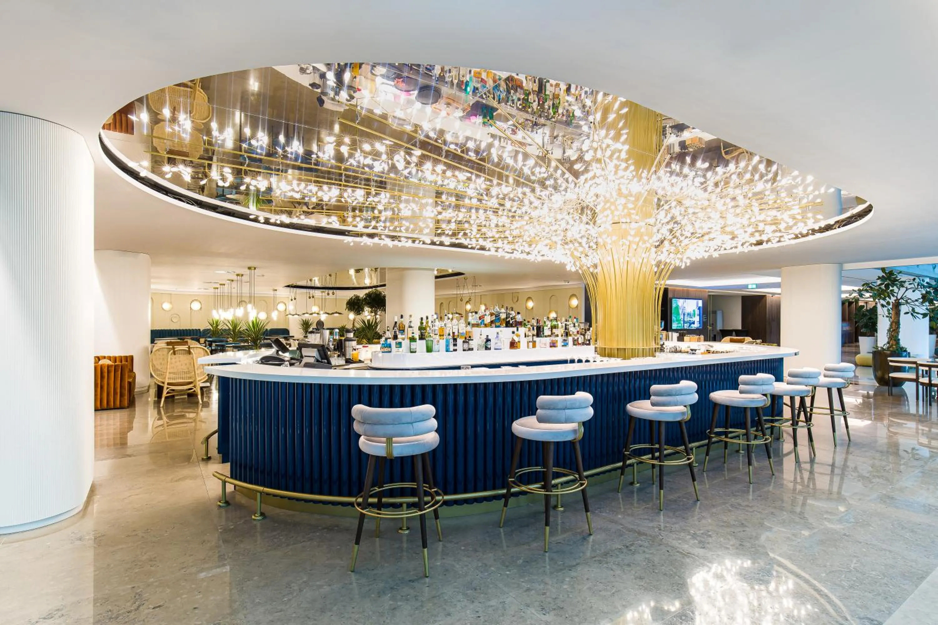 Restaurant/places to eat in Crowne Plaza Belgrade by IHG