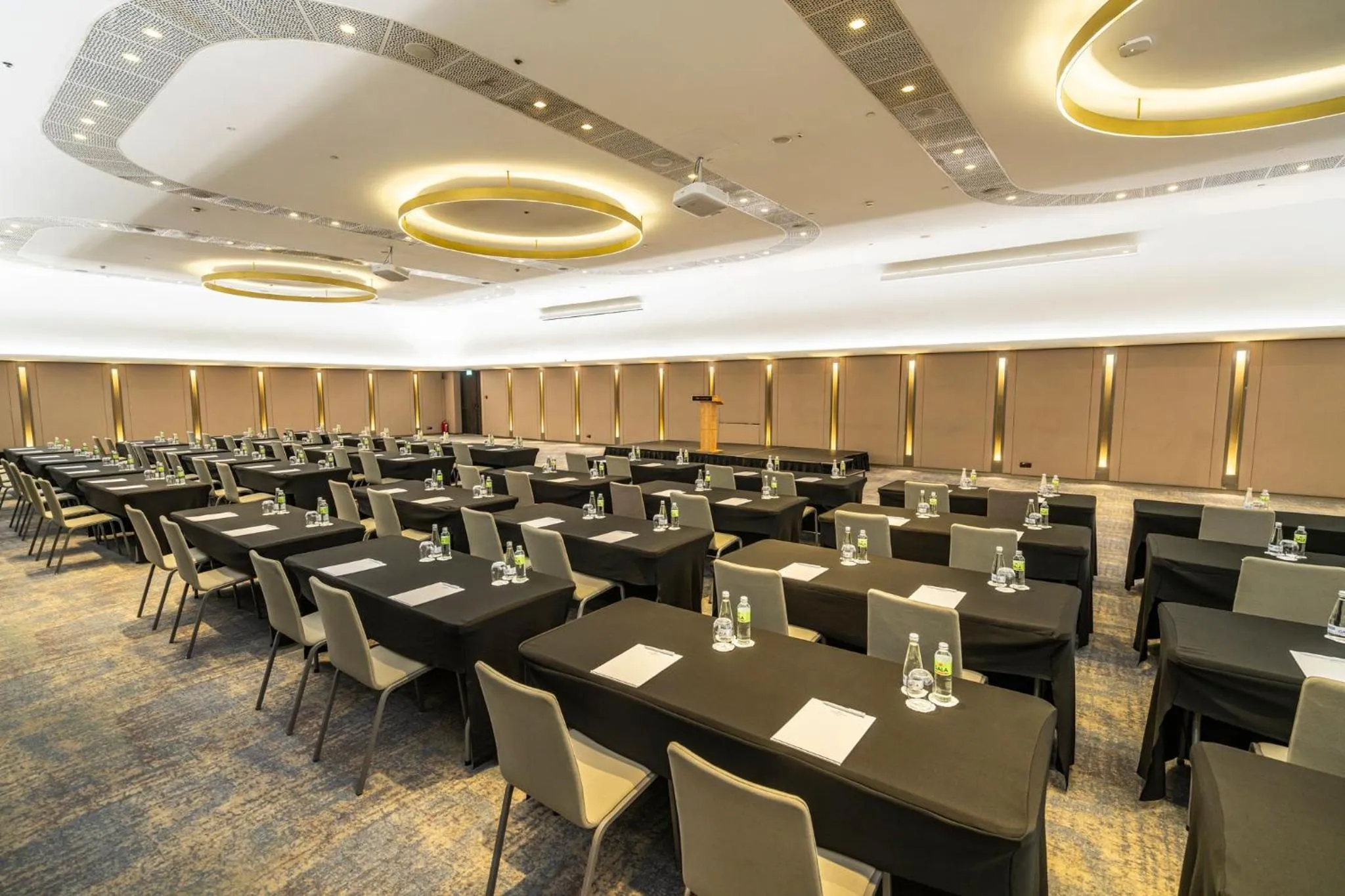 Meeting/conference room in Crowne Plaza Belgrade by IHG