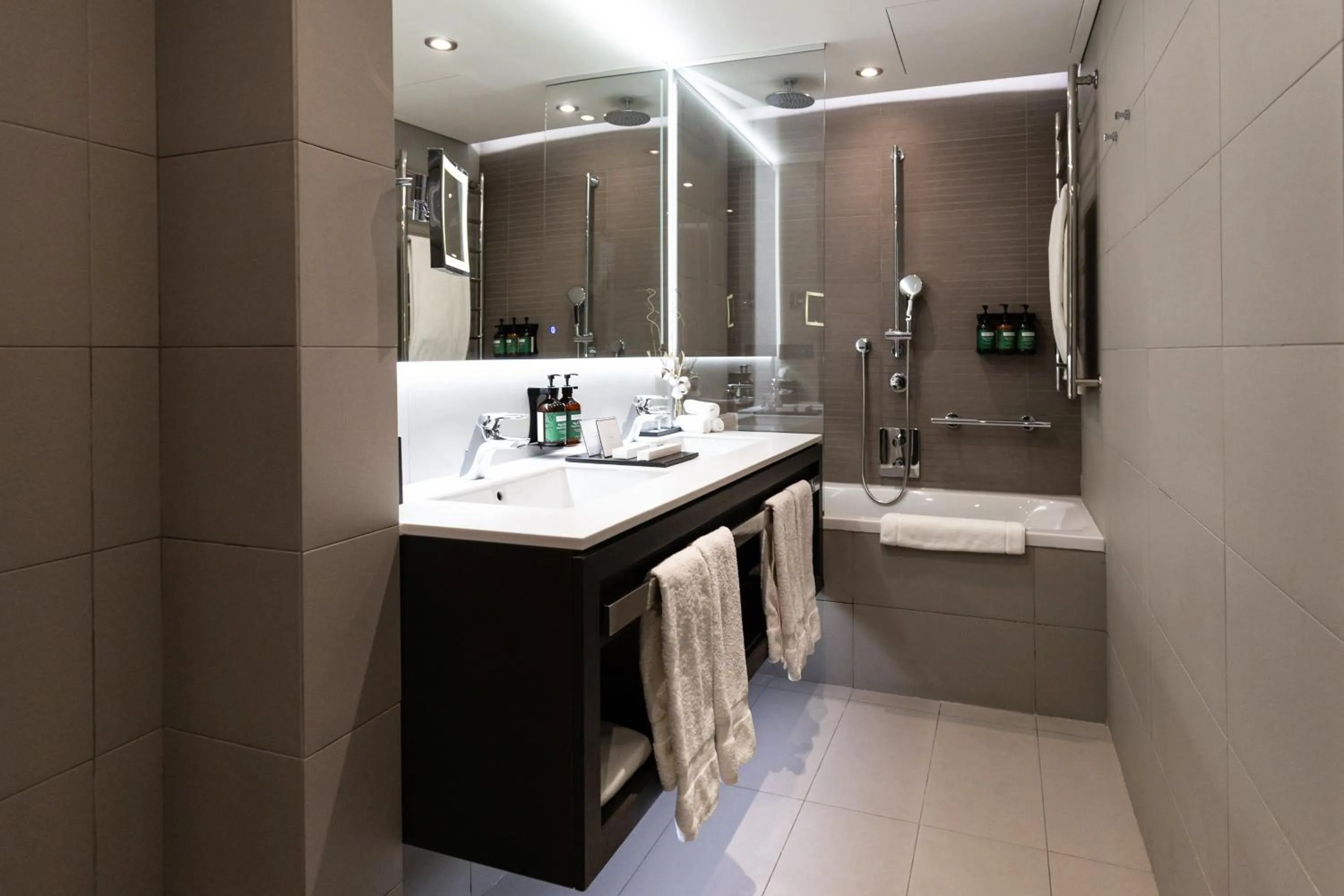 Photo of the whole room in Crowne Plaza Belgrade by IHG