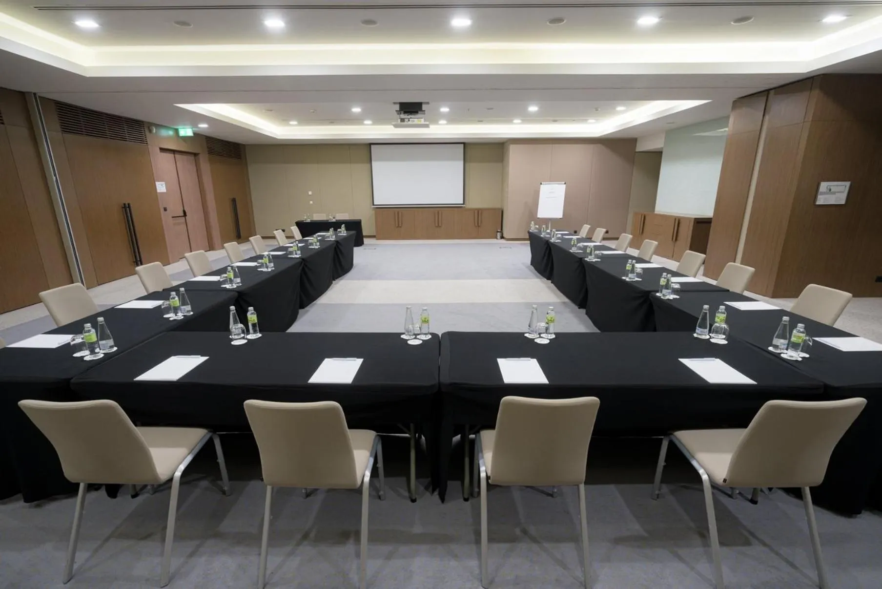 Meeting/conference room in Crowne Plaza Belgrade by IHG