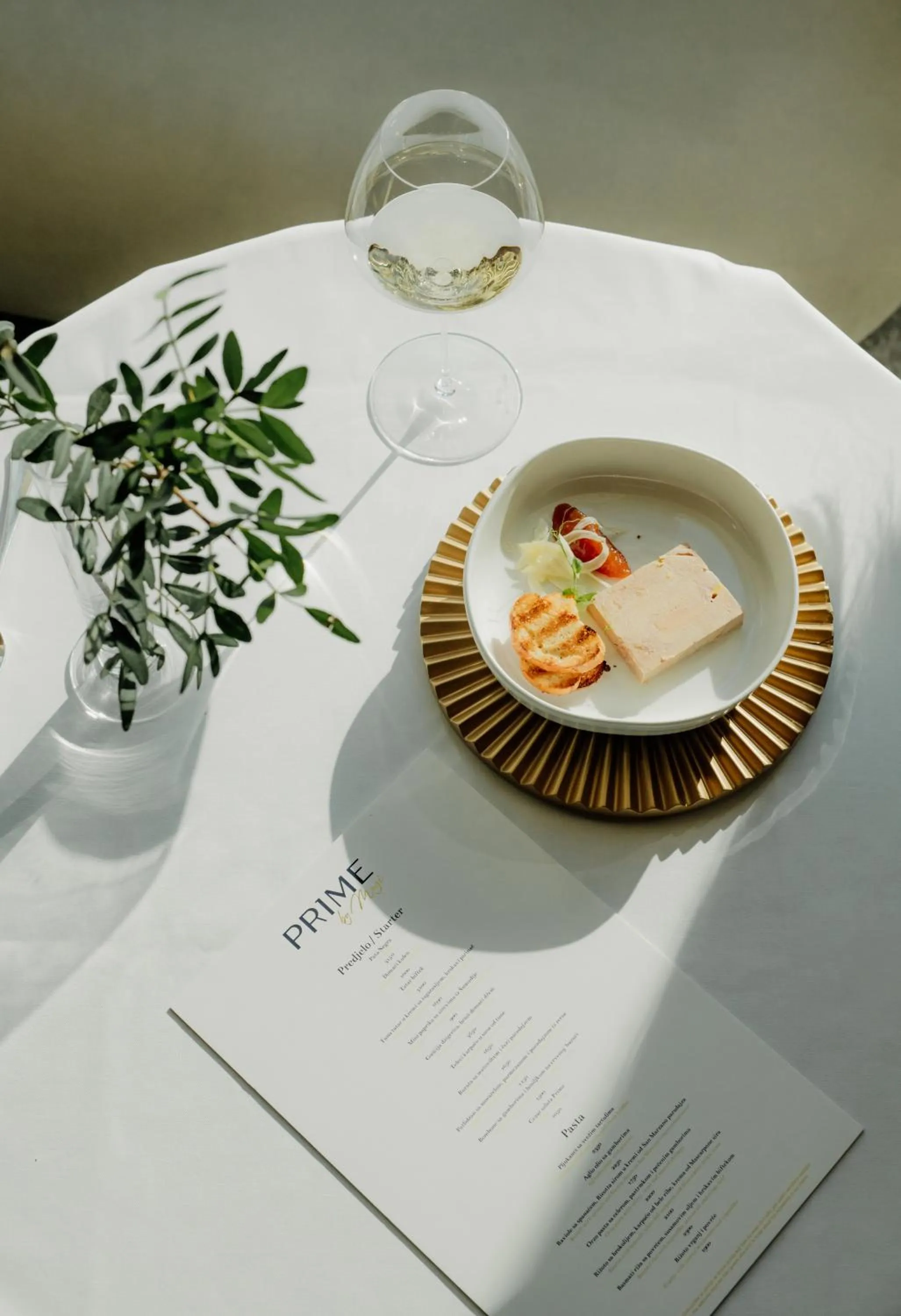 Restaurant/places to eat in Crowne Plaza Belgrade by IHG