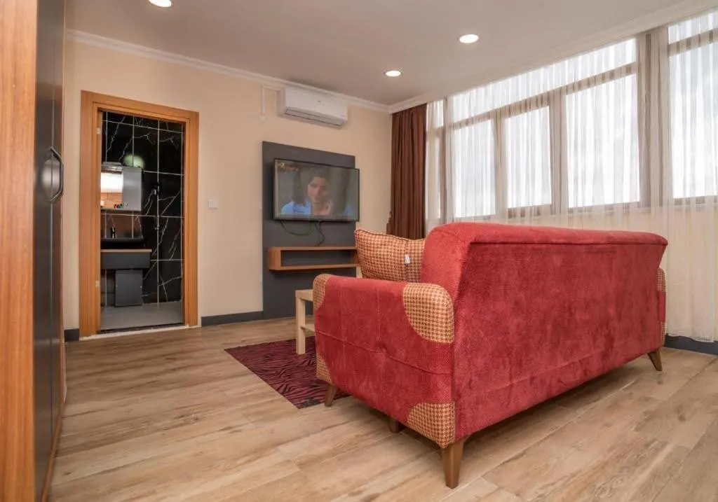 TV and multimedia in 216 Hill Suites