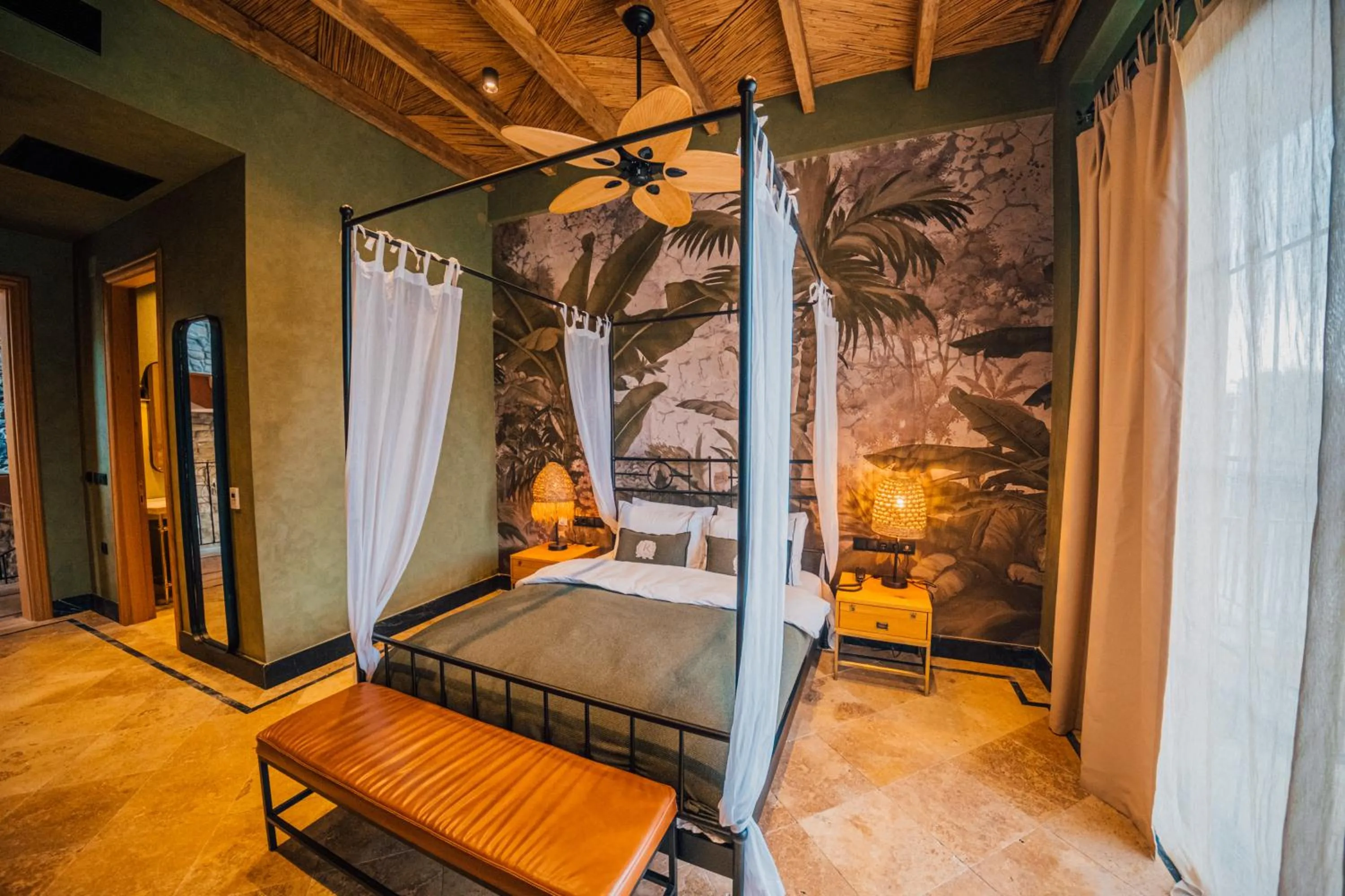 Bed in The Remote Hotel