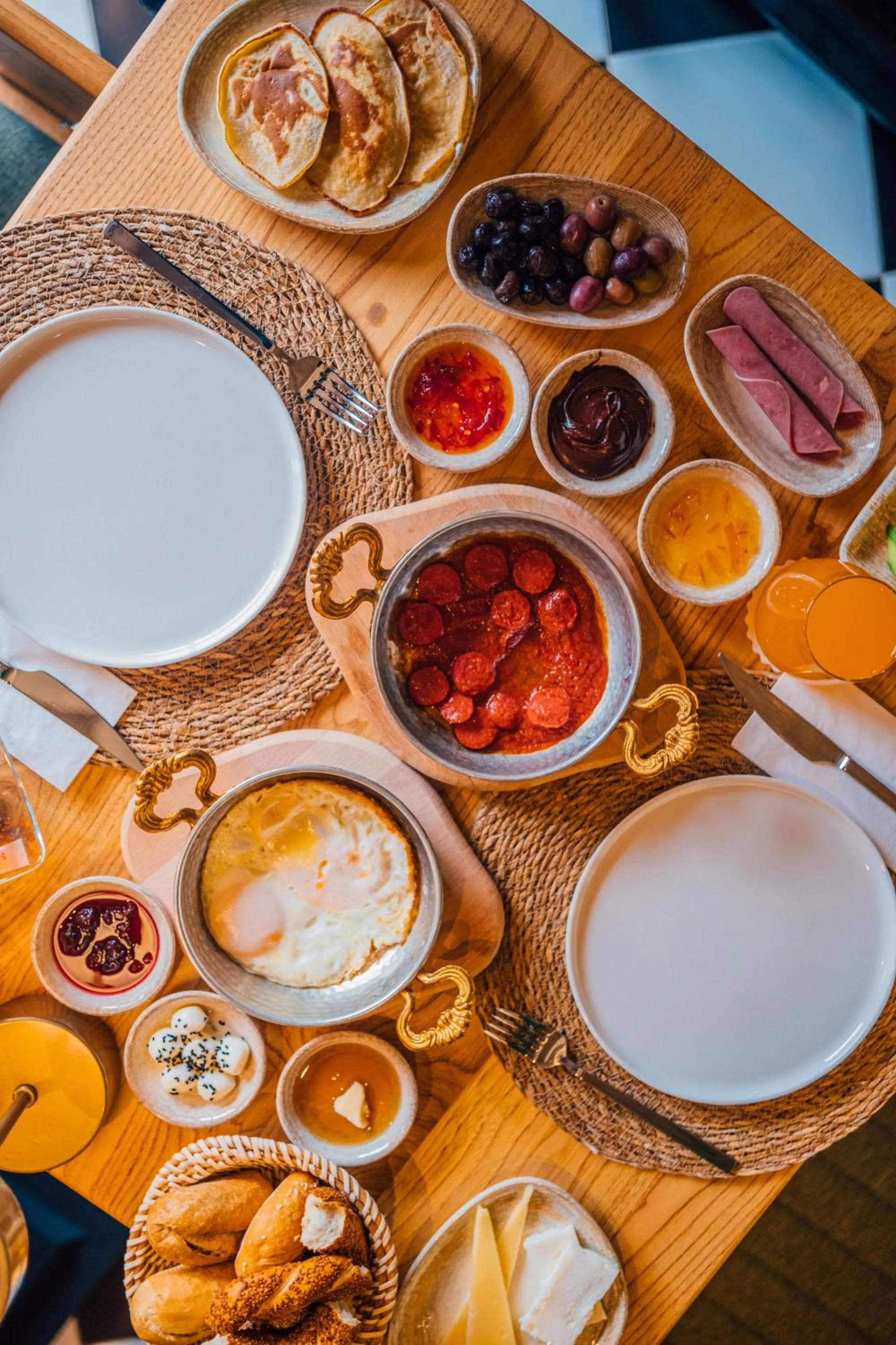 Breakfast in The Remote Hotel