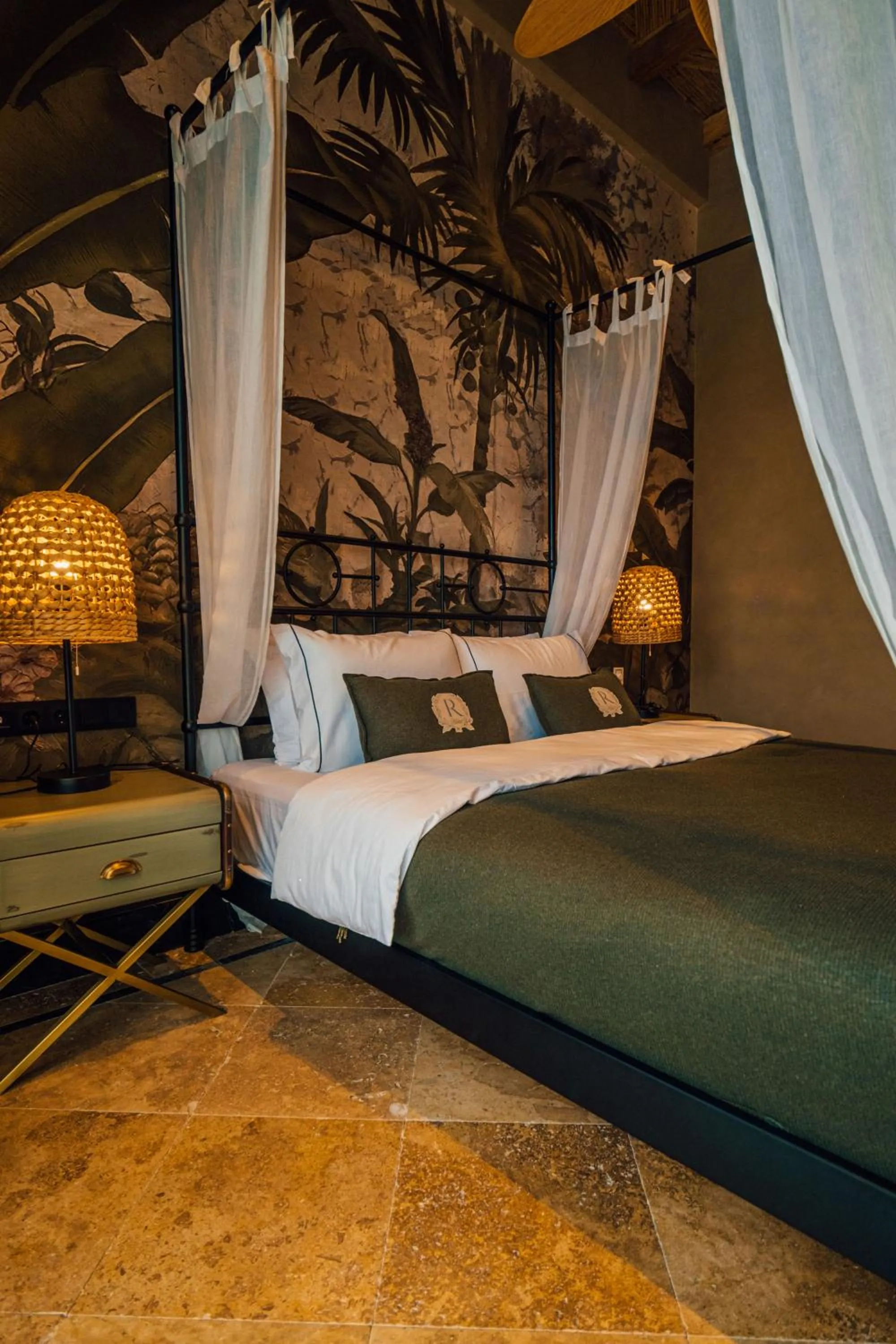 Bed in The Remote Hotel