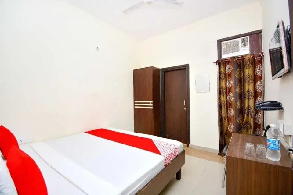 Classic Triple Room - single occupancy in Hotel O Prince Paradise Classic Triple Room - single occupancy in Hotel O Prince Paradise