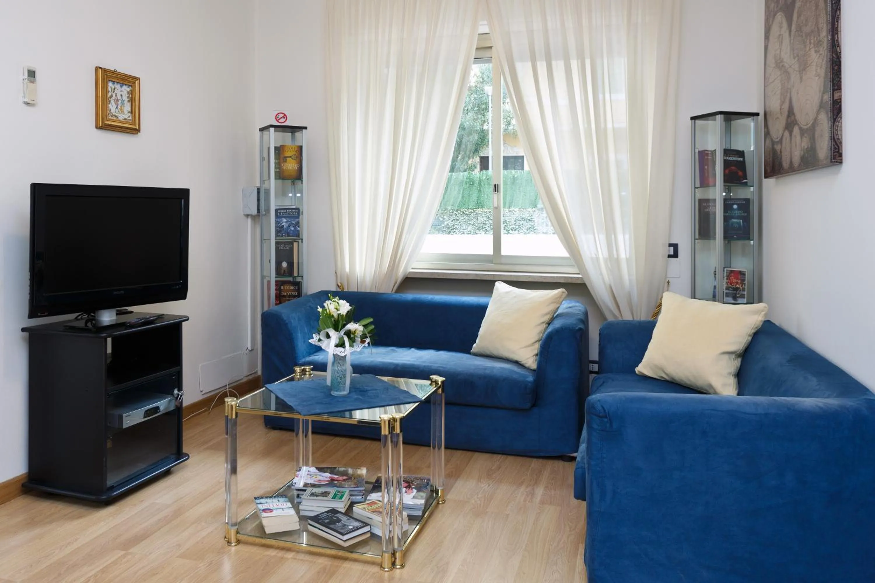 Communal lounge/ TV room in Residence Dei Due Porti