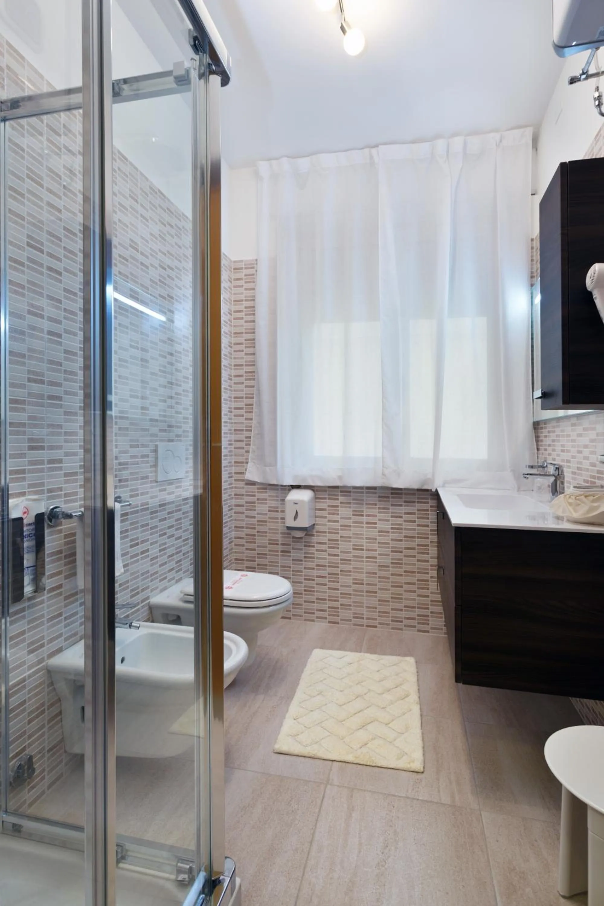 Shower in Residence Dei Due Porti