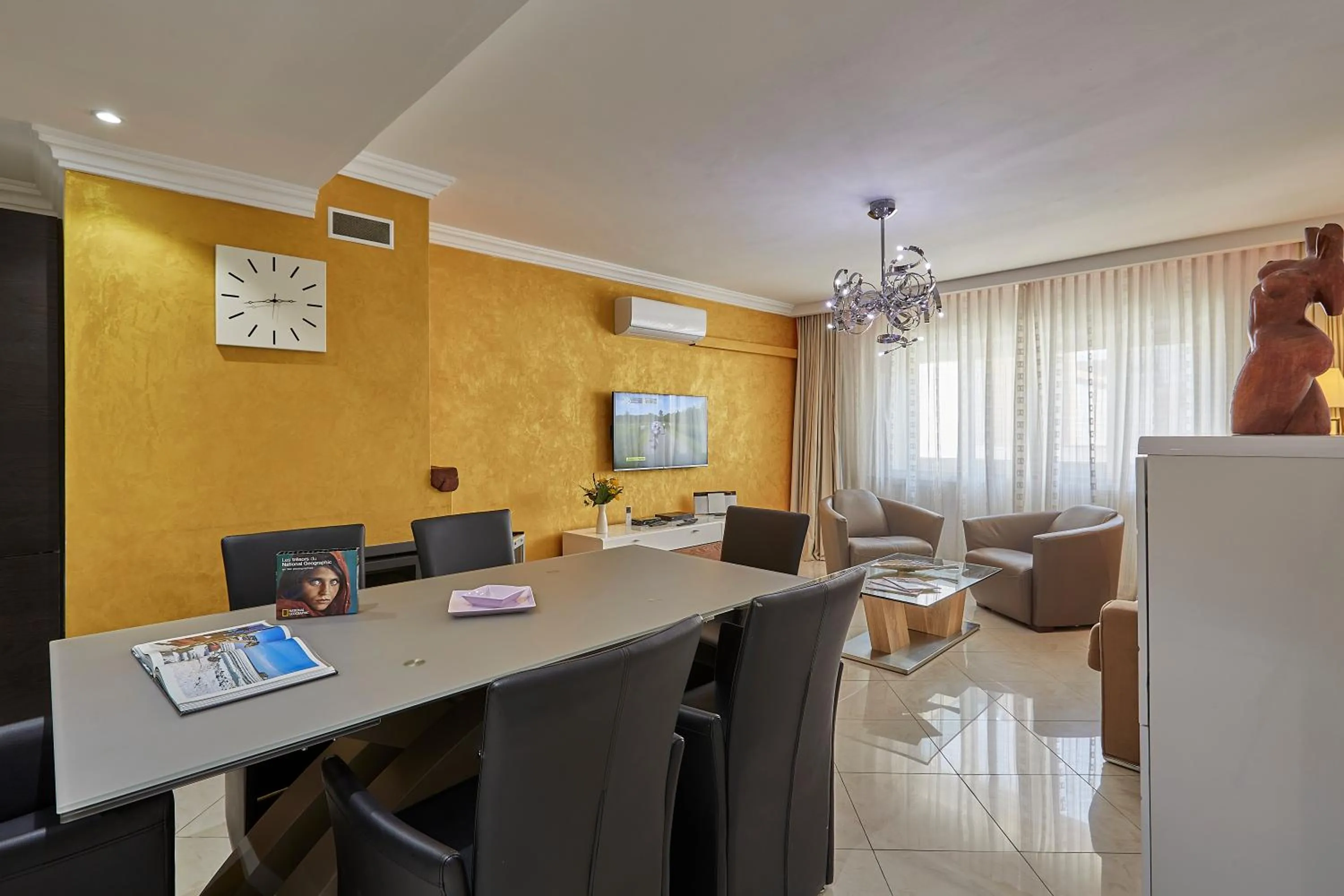 Seating area in The Queen Luxury Apartments - Villa Cortina