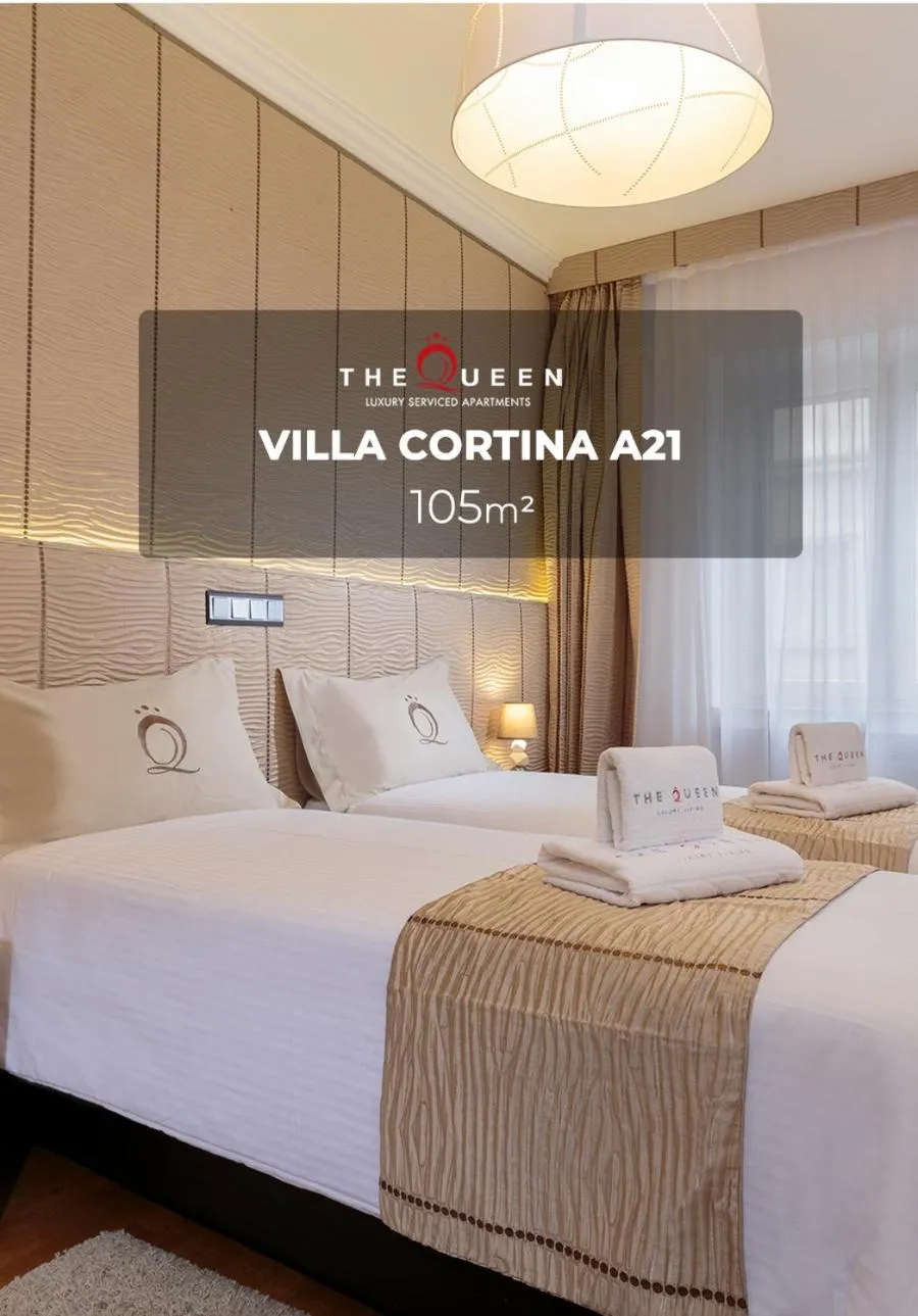 Photo of the whole room, Bed in The Queen Luxury Apartments - Villa Cortina
