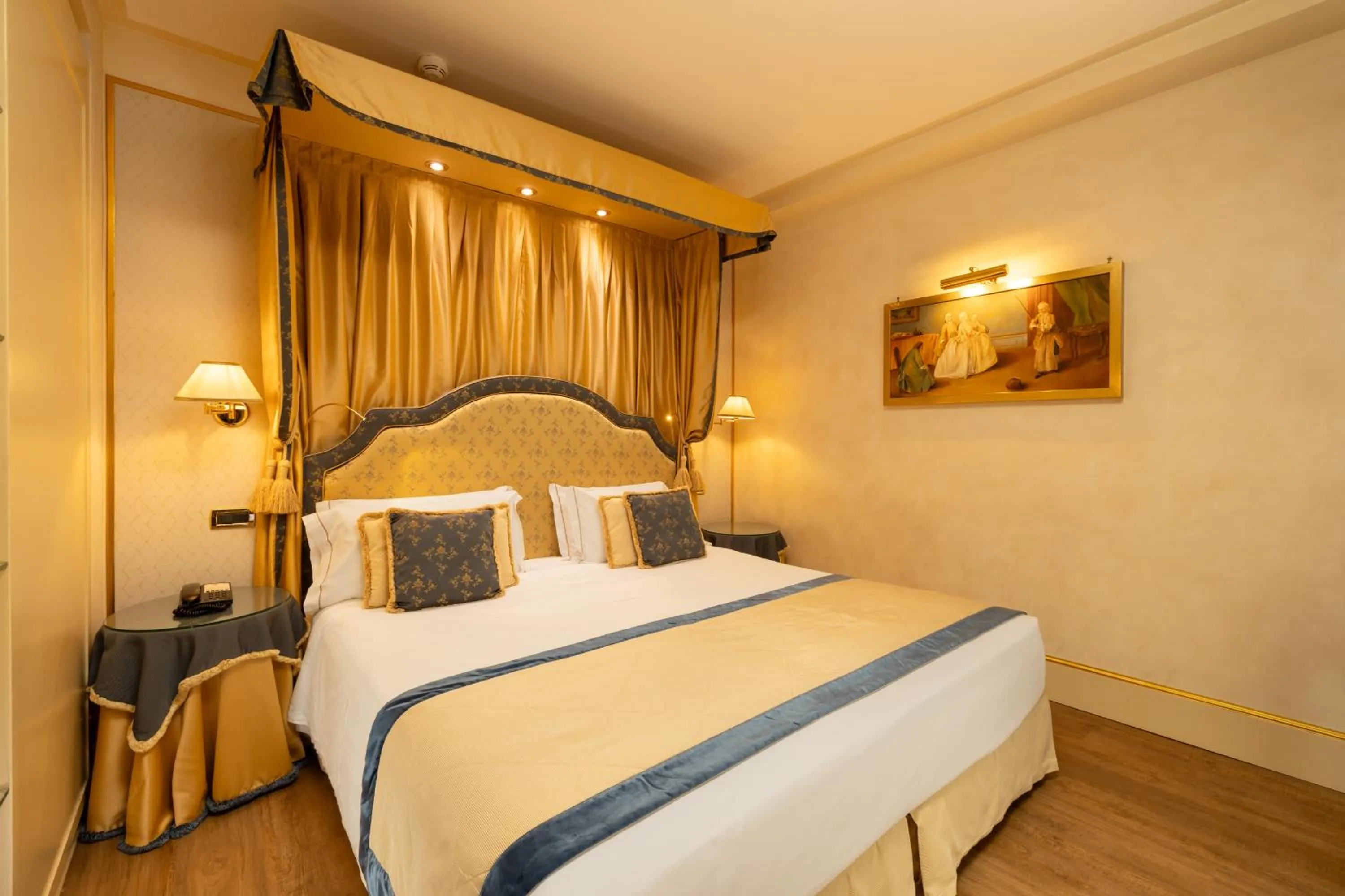 Decorative detail, Bed in Hotel A La Commedia