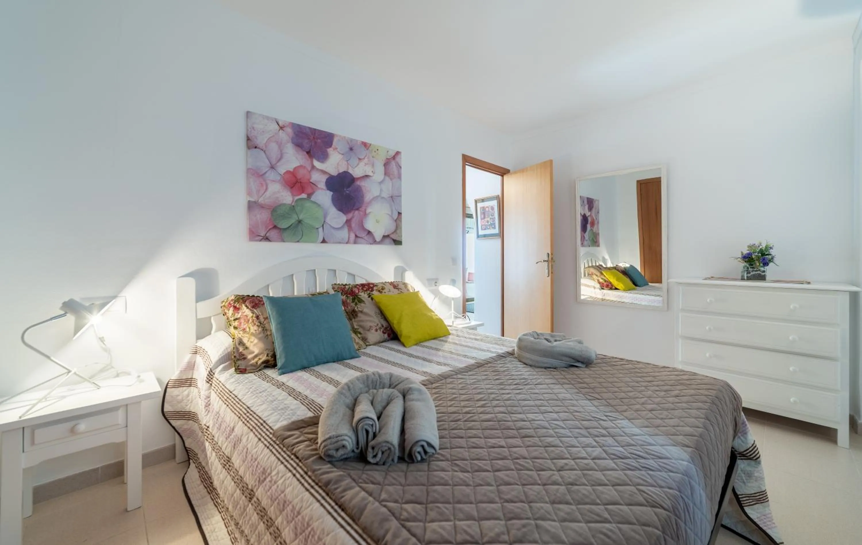 Bed in Apartment Voltor Bajos E By SunVillas Mallorca