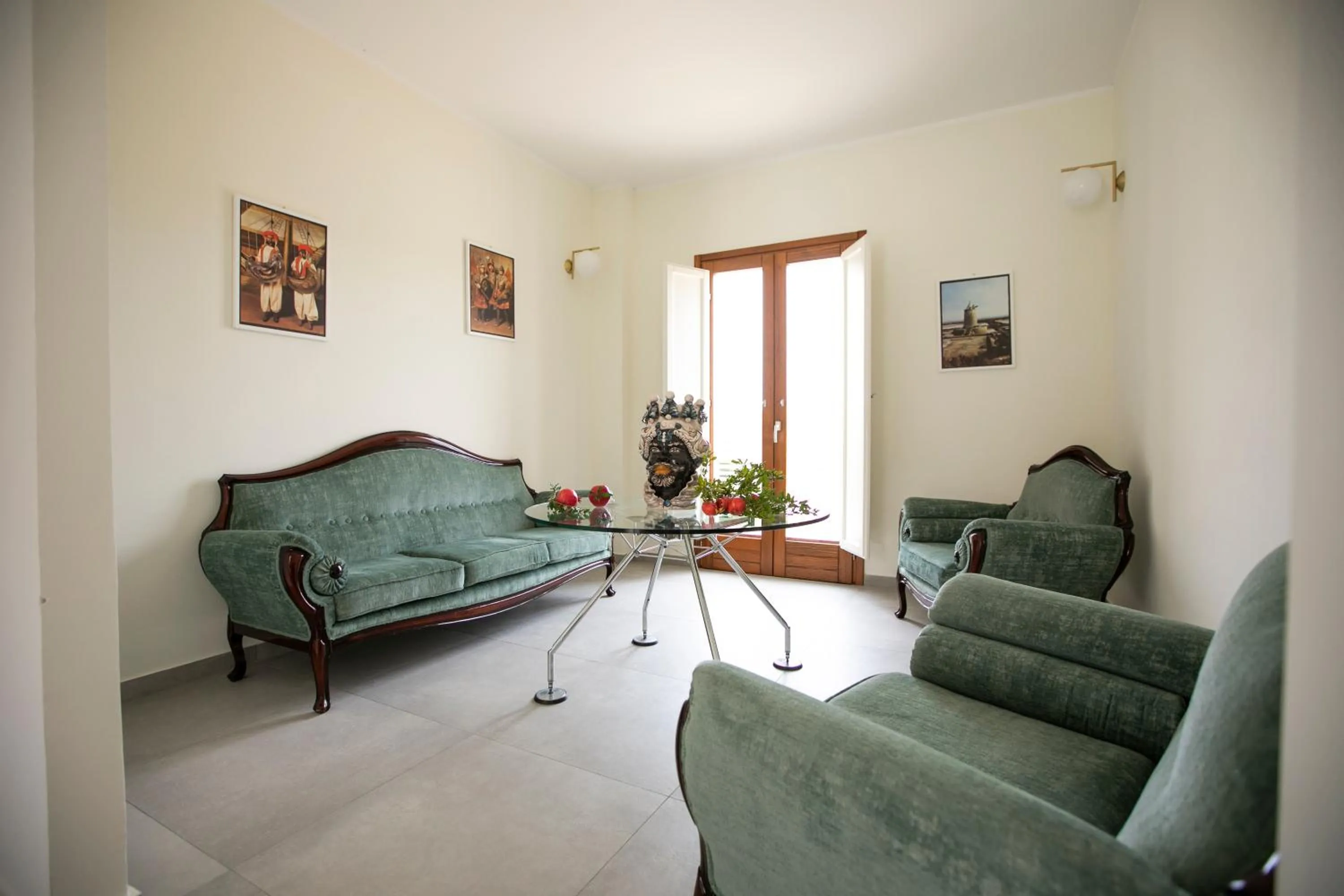 Communal lounge/ TV room in La Corte del Sole