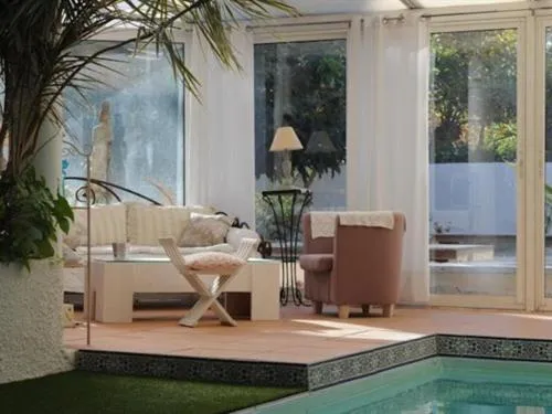 Pool view in Chambre d'Hôtes Villa Ambrosia et Spa