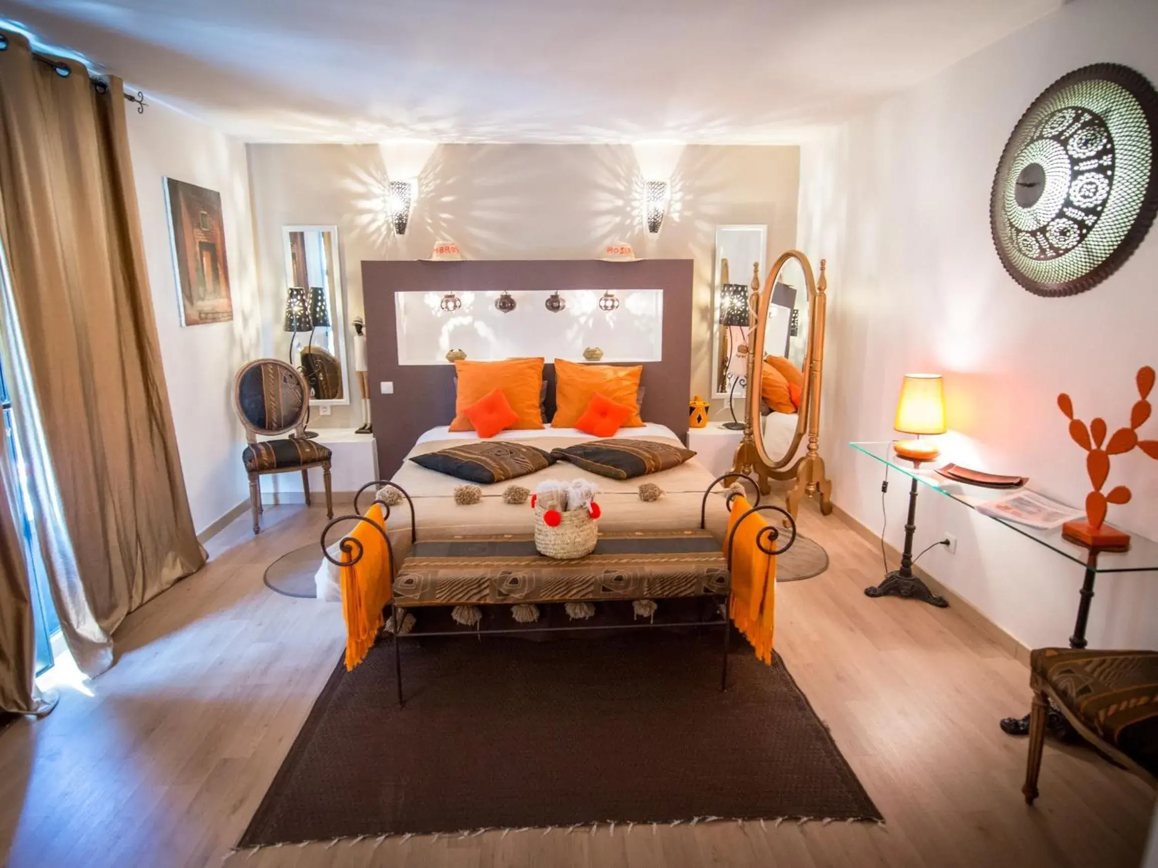 Bedroom, Bed in Chambre d'Hôtes Villa Ambrosia et Spa Bedroom, Bed in Chambre d'Hôtes Villa Ambrosia et Spa