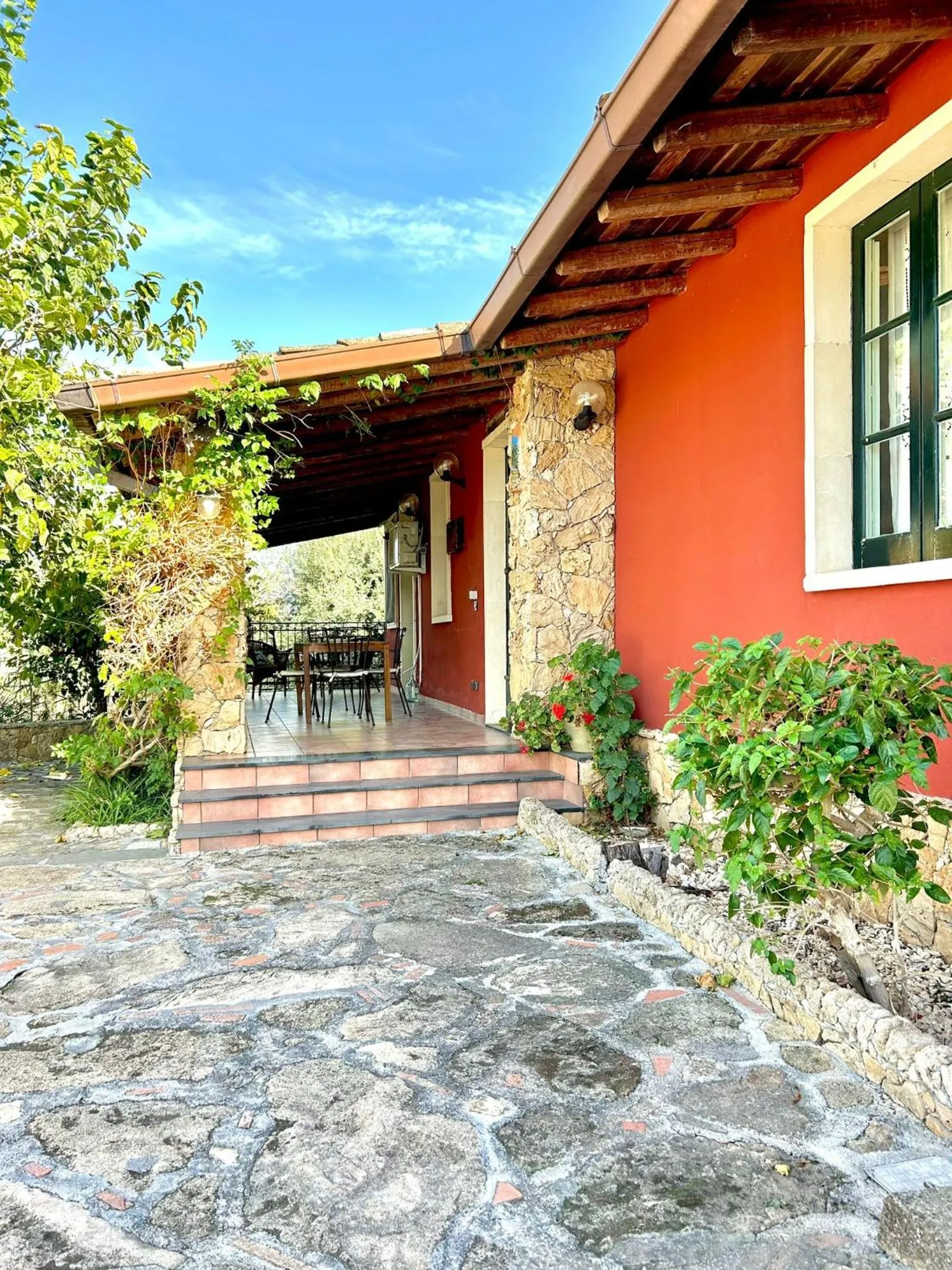 Property building in Case Di Loco Castro