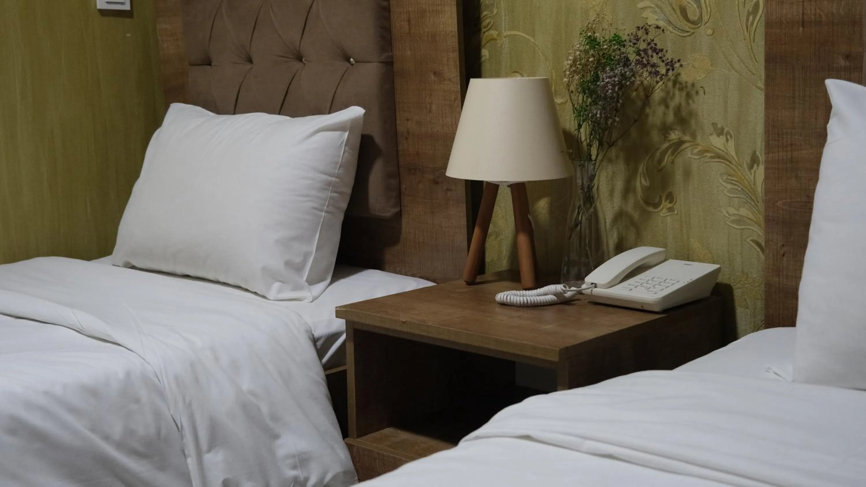 Bed in BIG MOLLS HOTEL